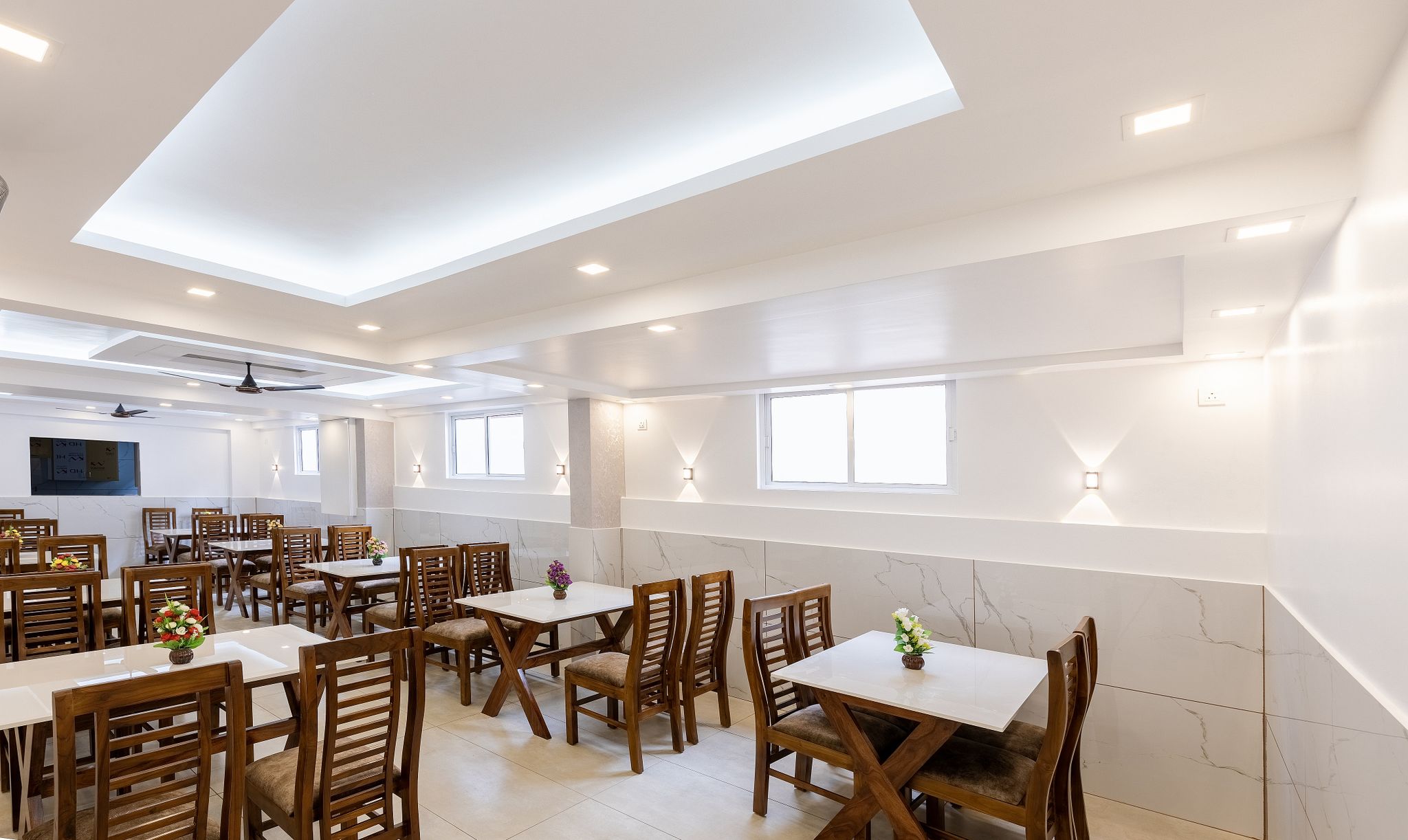 Food & Dining