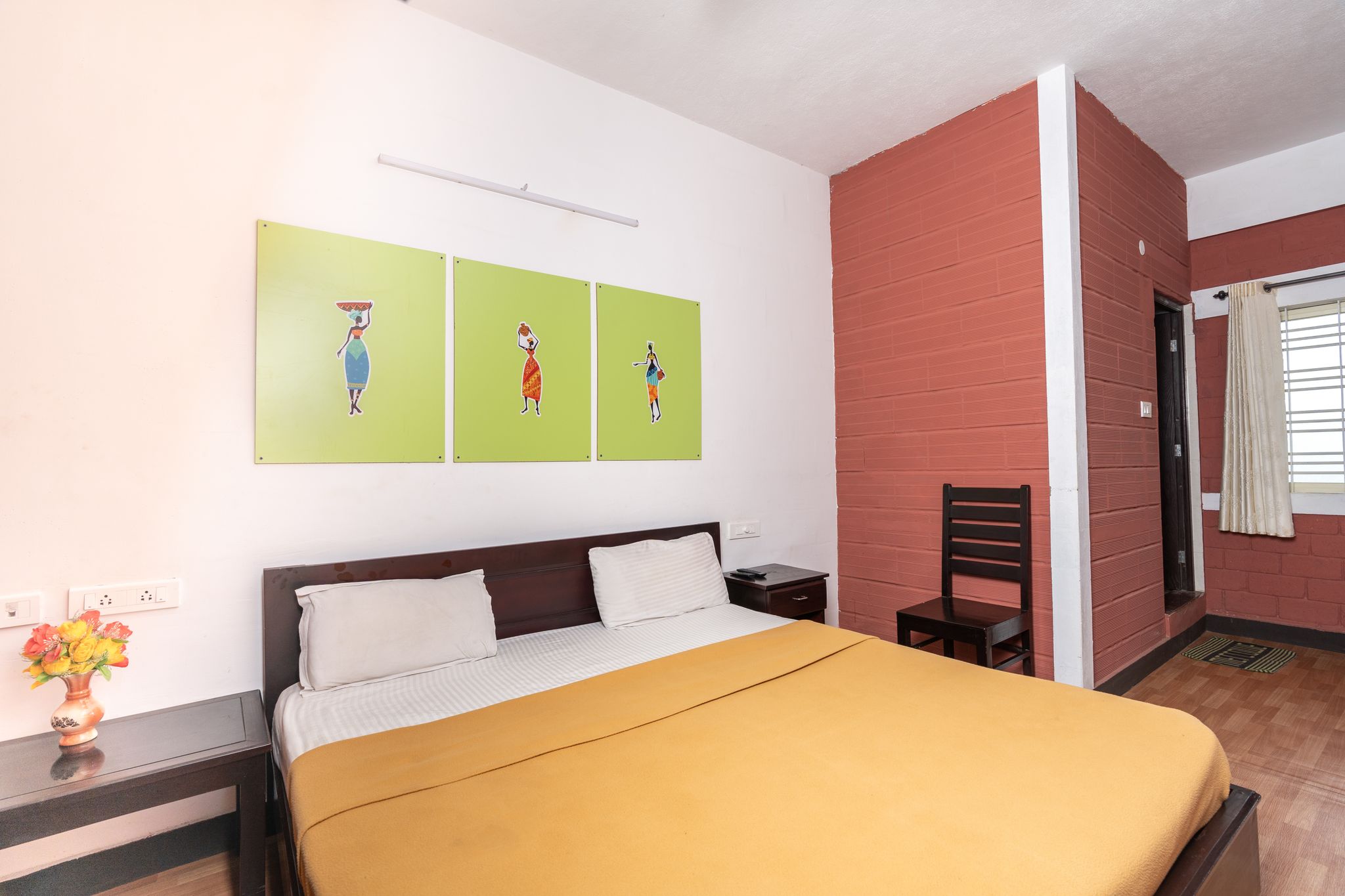  Deep Woods Stay Standard King or Twin - Non AC