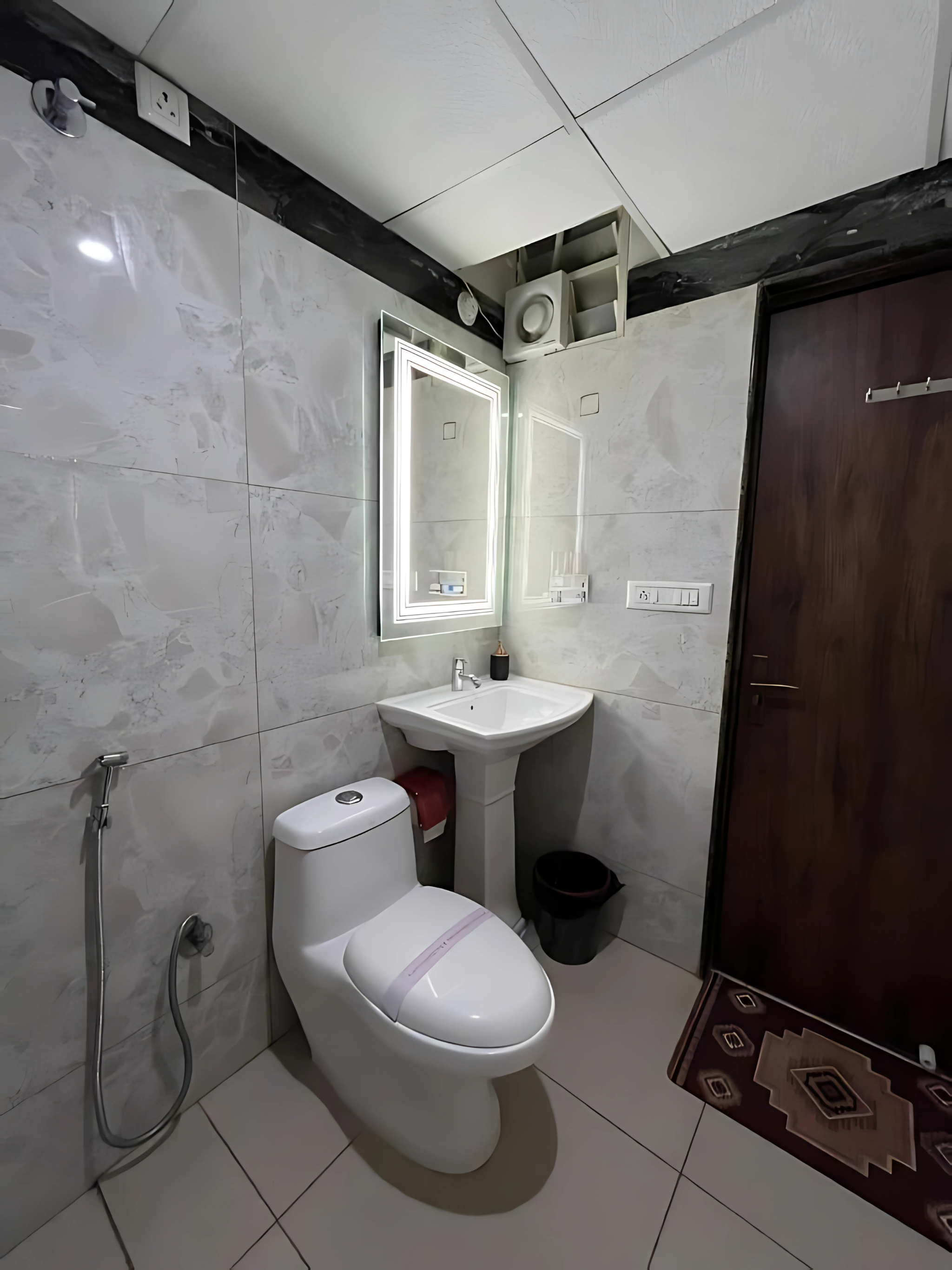 LG Signature Suites Kalyan Nagar Standard Double Room 8