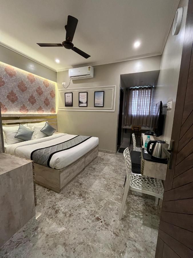 LG Signature Suites Kalyan Nagar Standard Double Room 4
