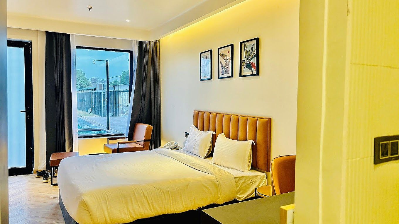 Vint Club Resort Executive Room With Pool View