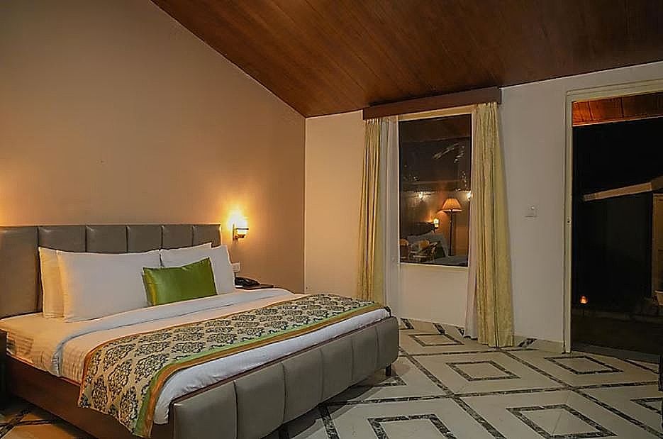 Hotel Aliste Manali 