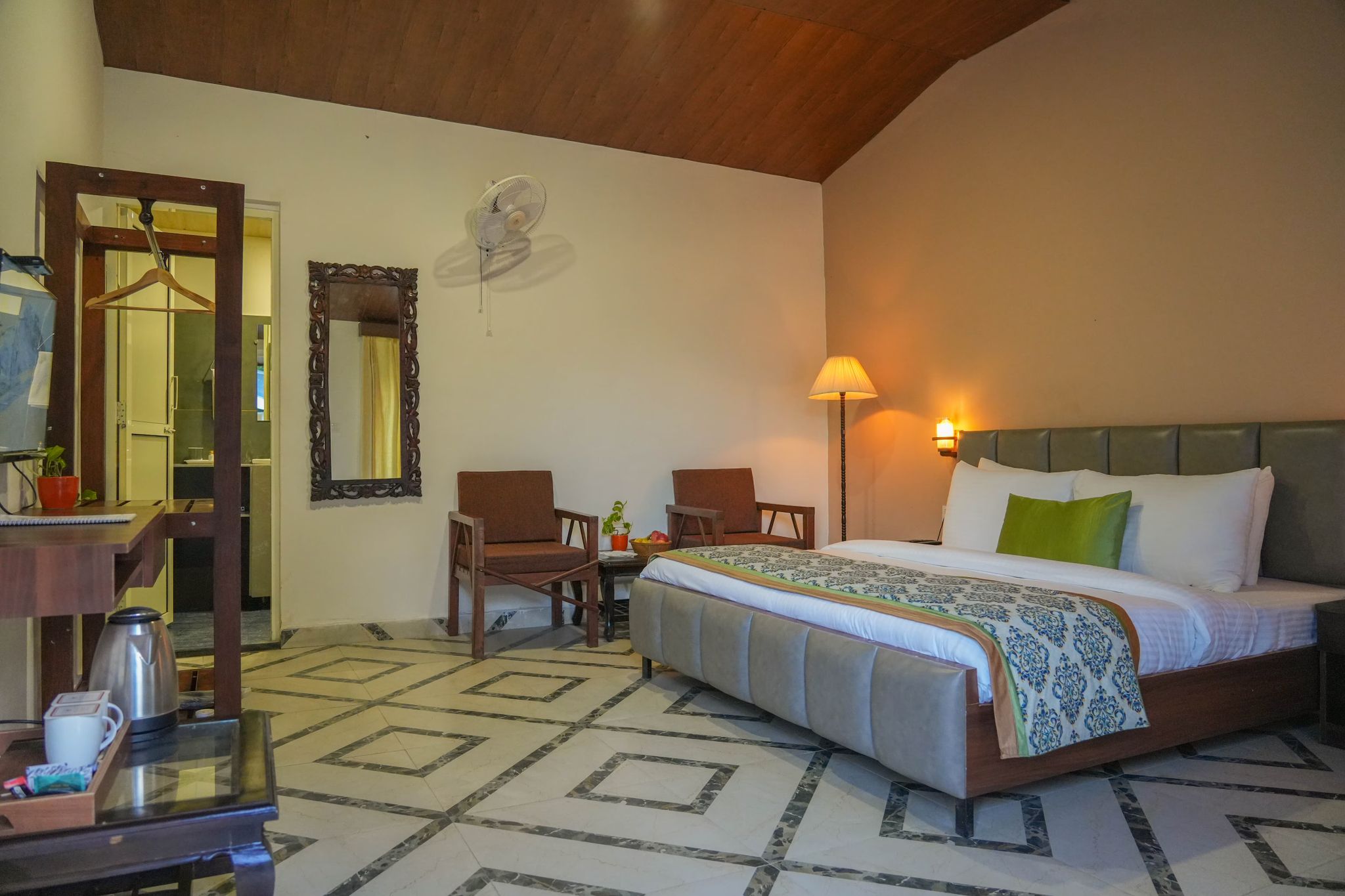 Hotel Aliste Manali 