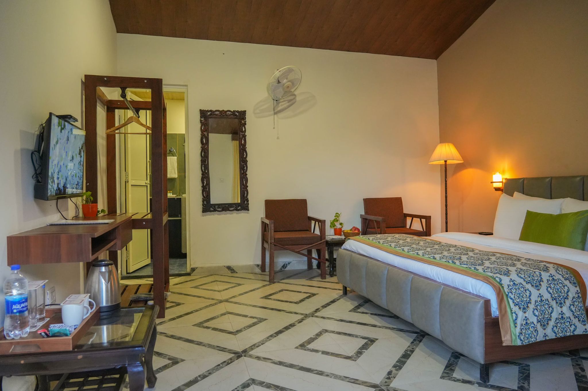 Hotel Aliste Manali 