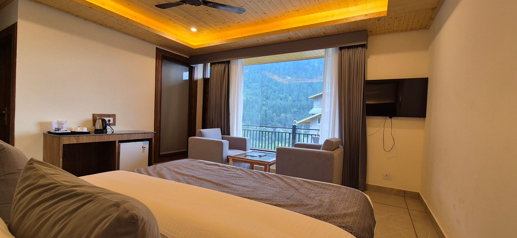 NAZAARA - A Luxe Retreat Superior (Private Balcony) 3