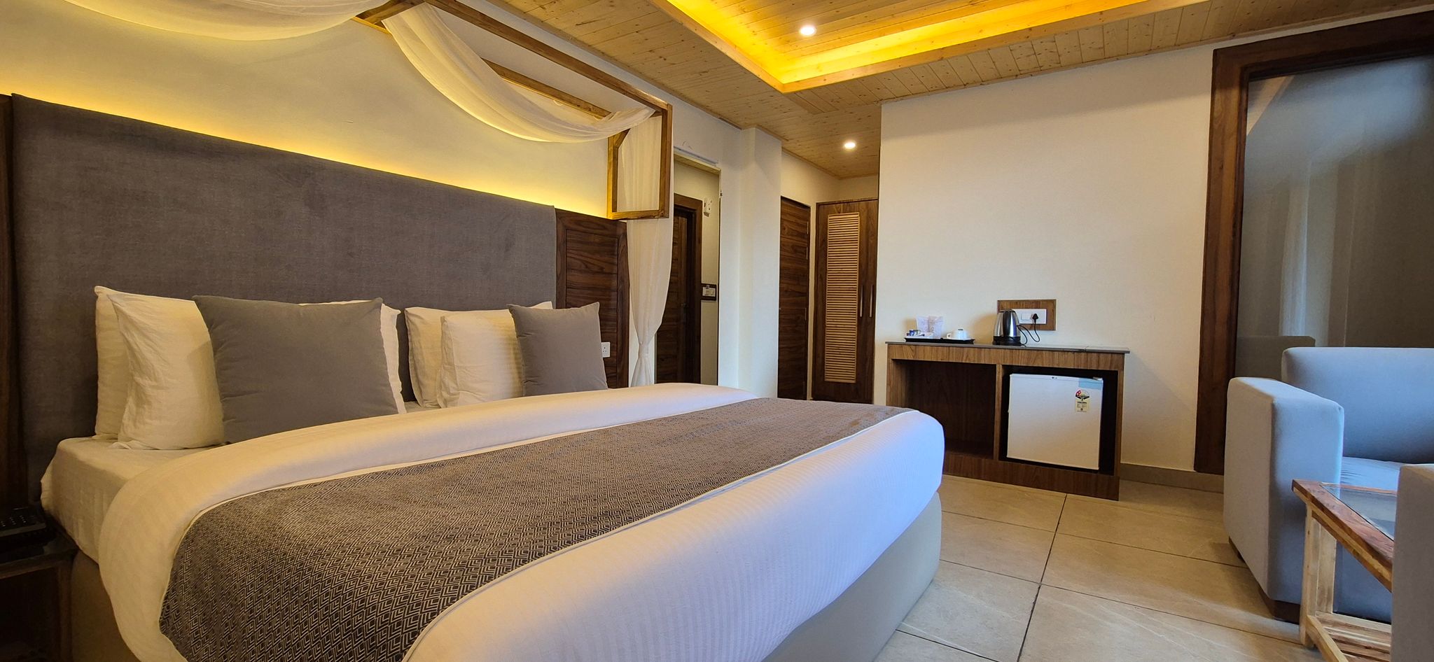 NAZAARA - A Luxe Retreat Superior (Private Balcony)