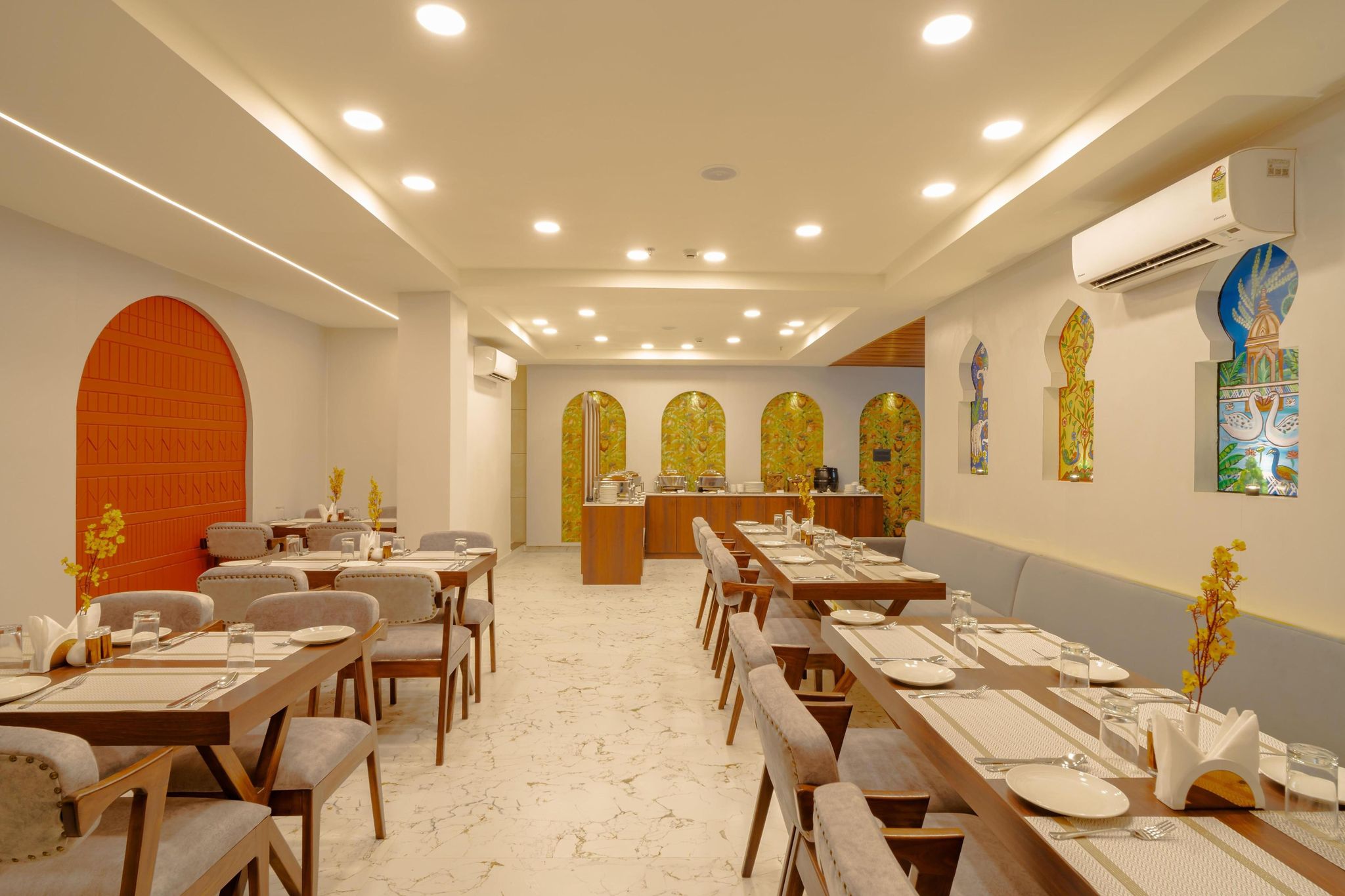 Food & Dining