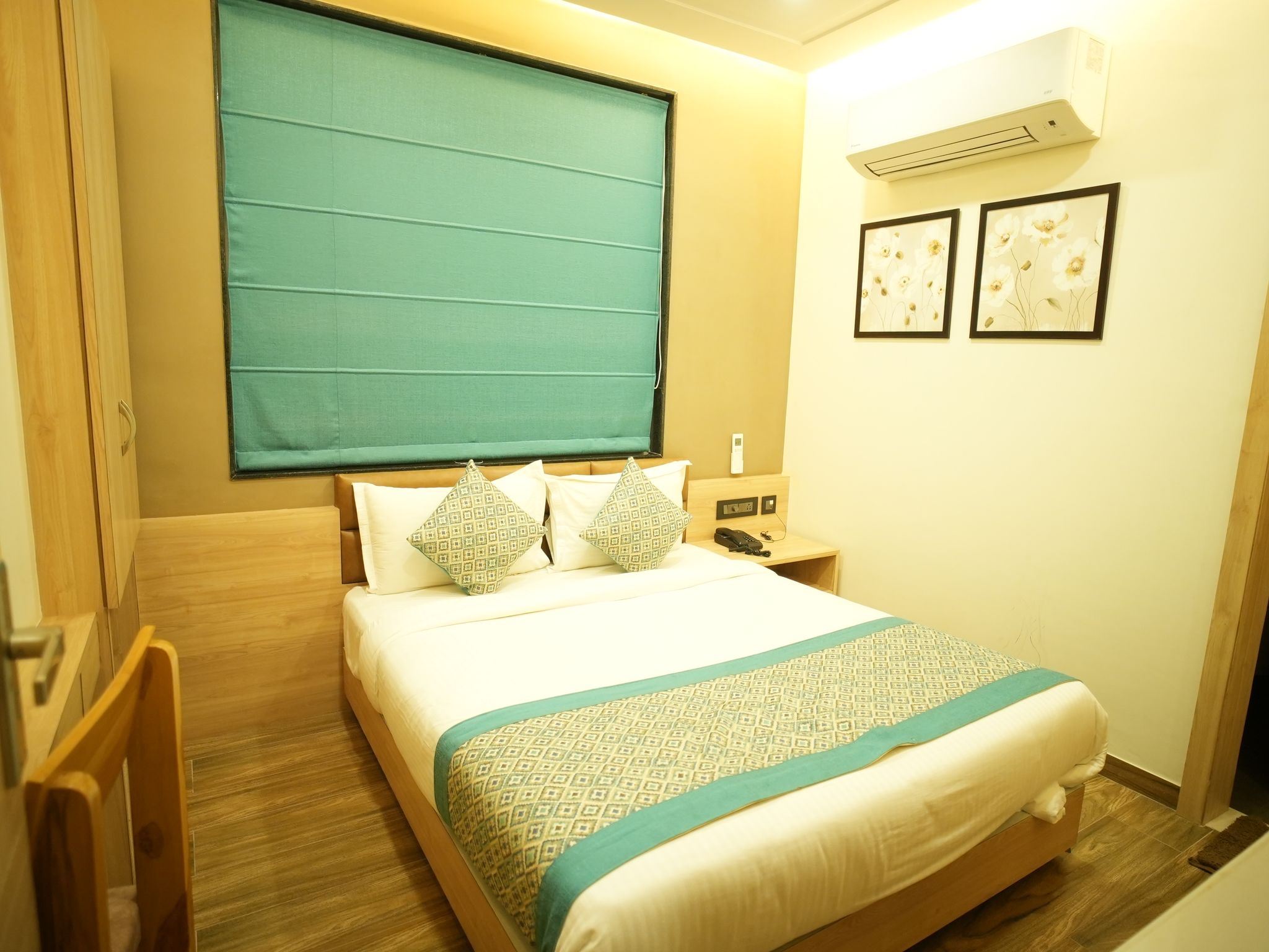 ROYAL RESIDENCY UDAIPUR- A BOUTIQUE STAY Basic Deluxe Room 2