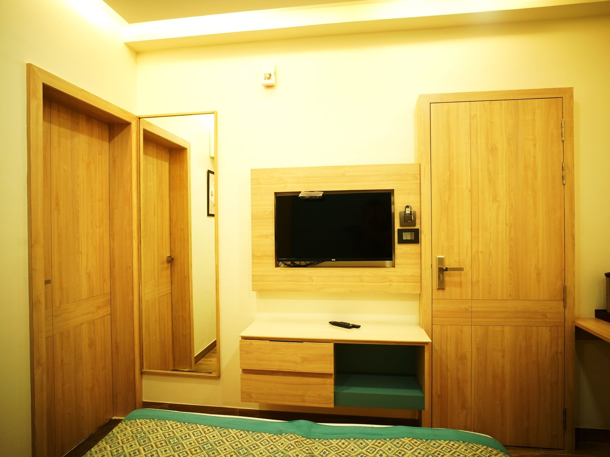 ROYAL RESIDENCY UDAIPUR- A BOUTIQUE STAY Basic Deluxe Room 8