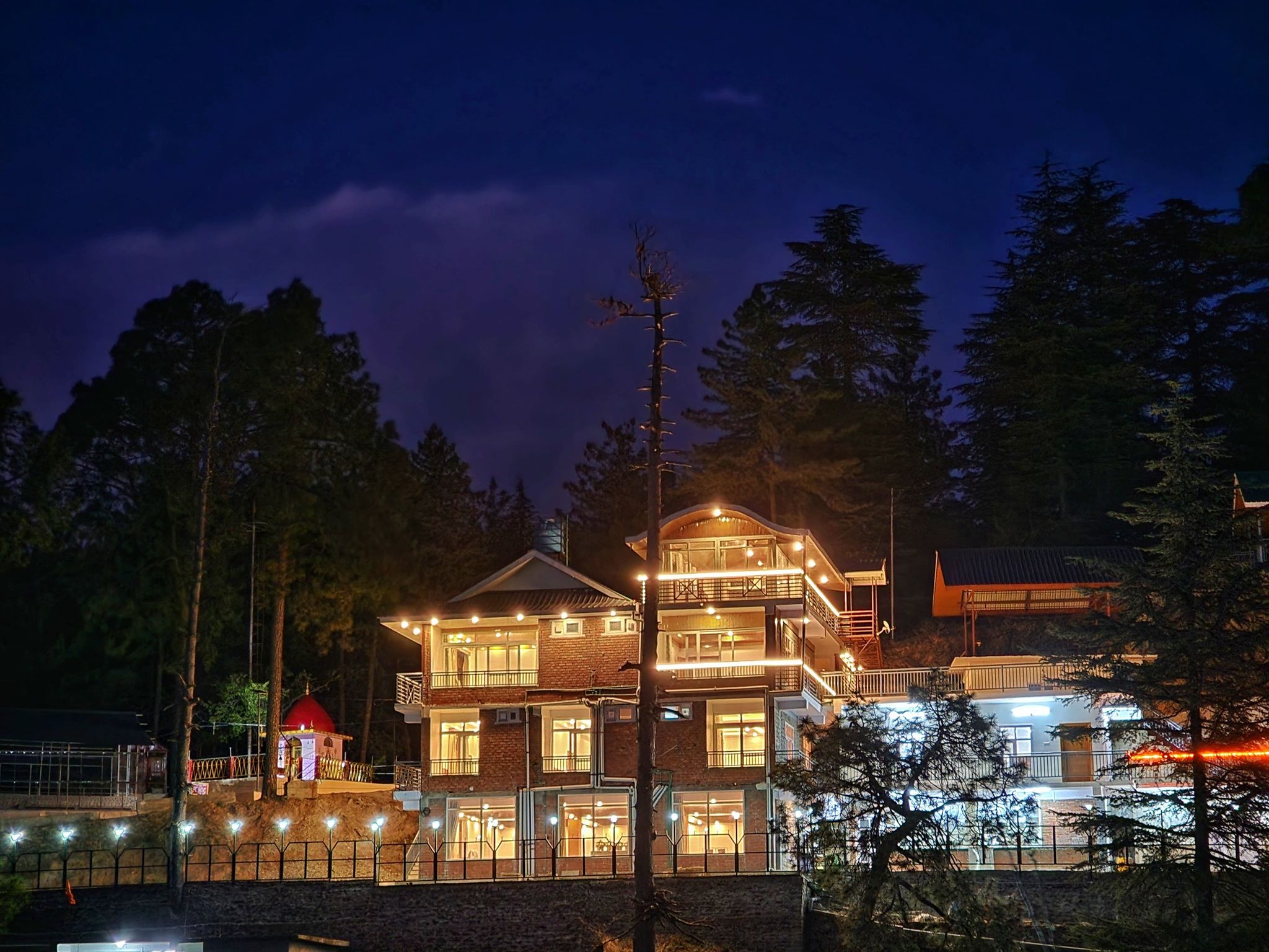  The Morel House - A Forest Retreat
