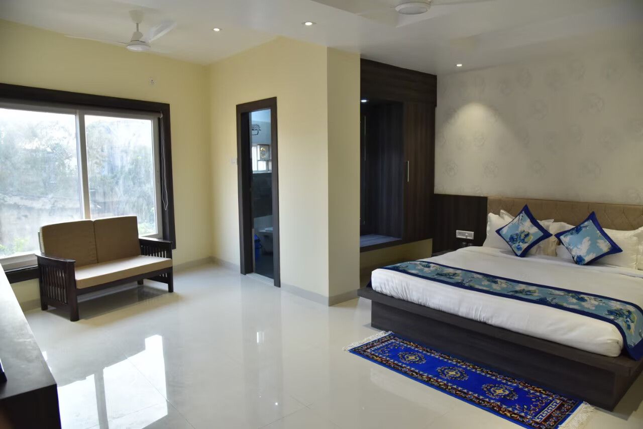 Luxury Deluxe Double Bed