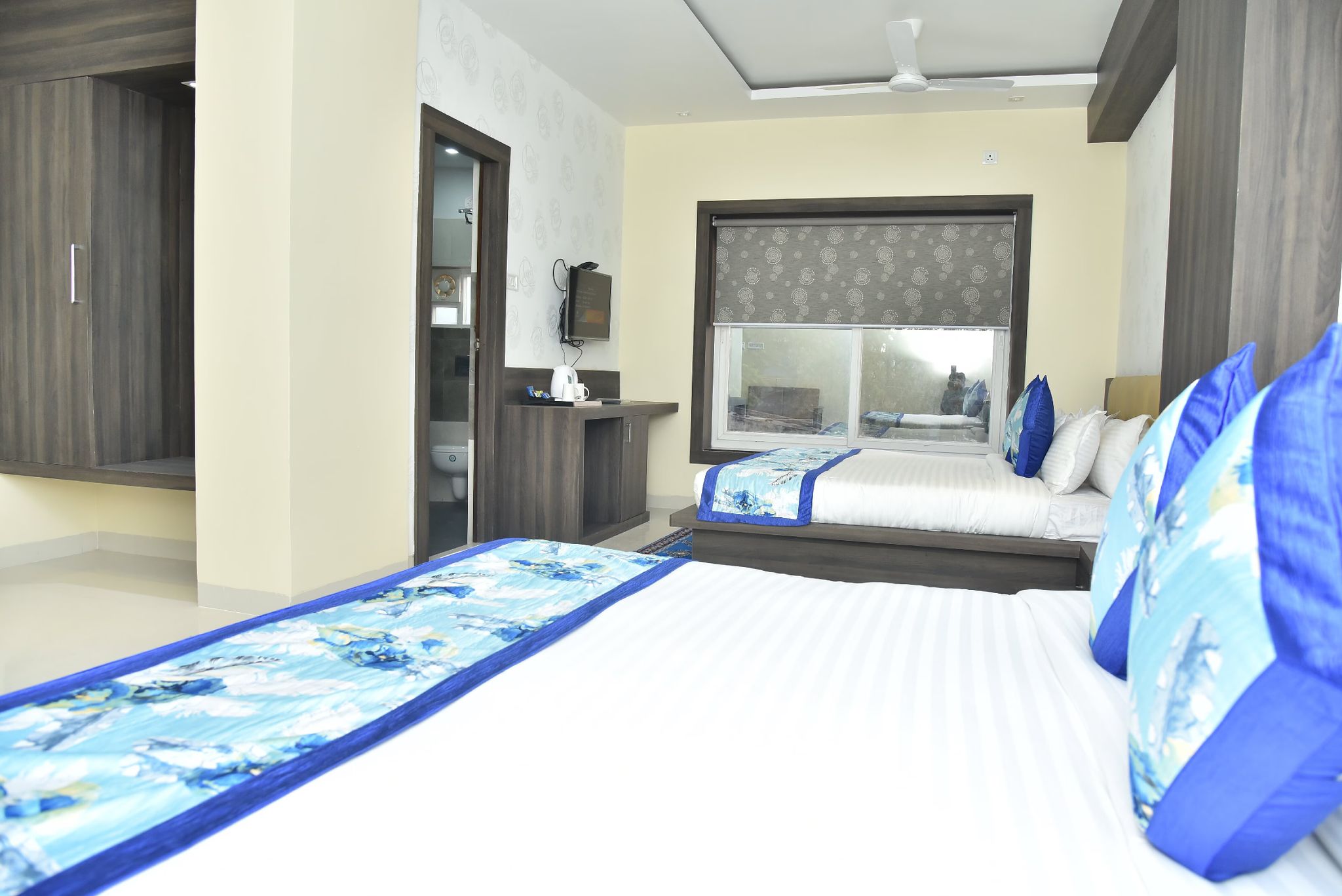 Luxury Deluxe Double Bed