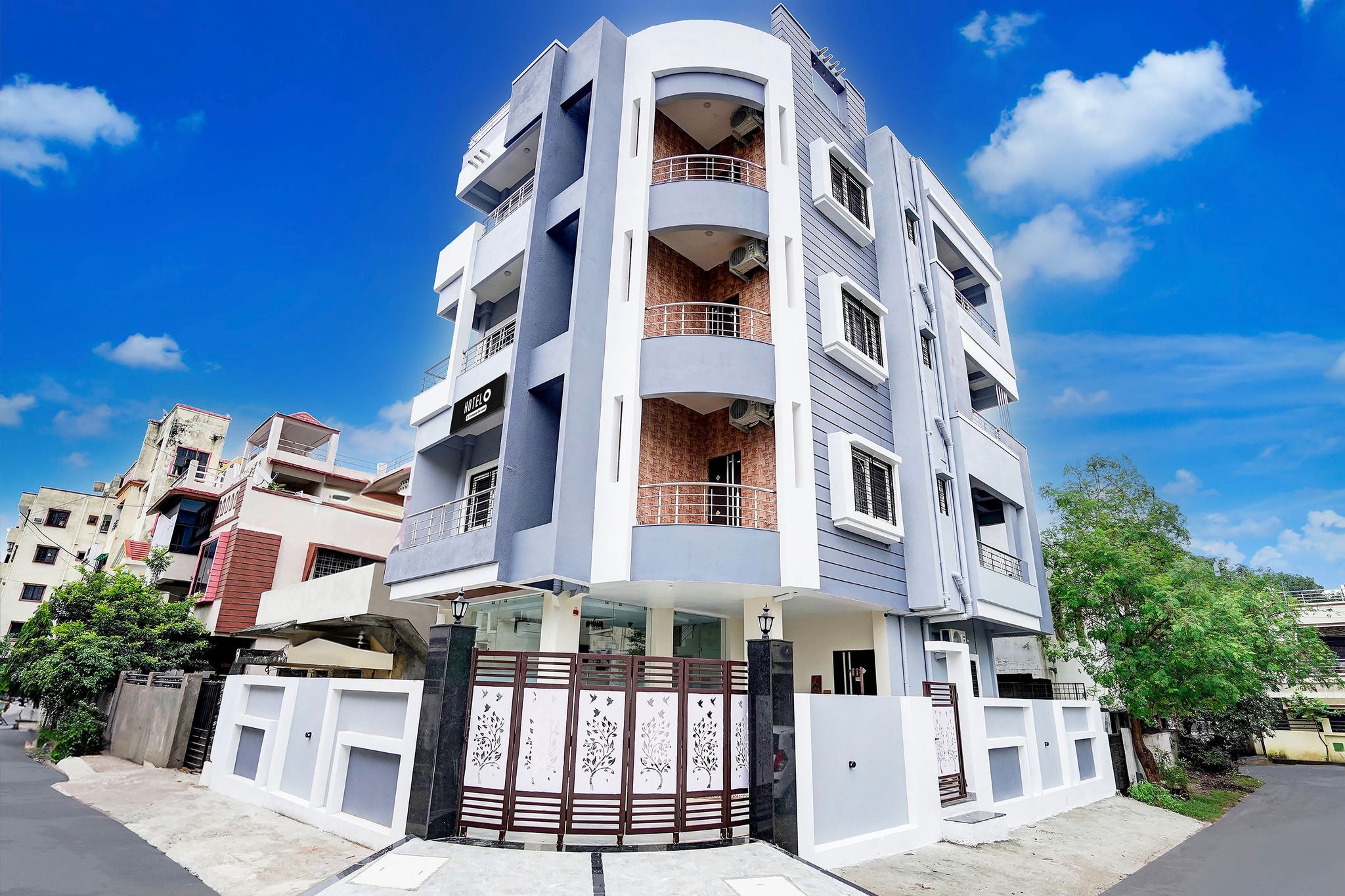 Super Hotel O Manish Nagar