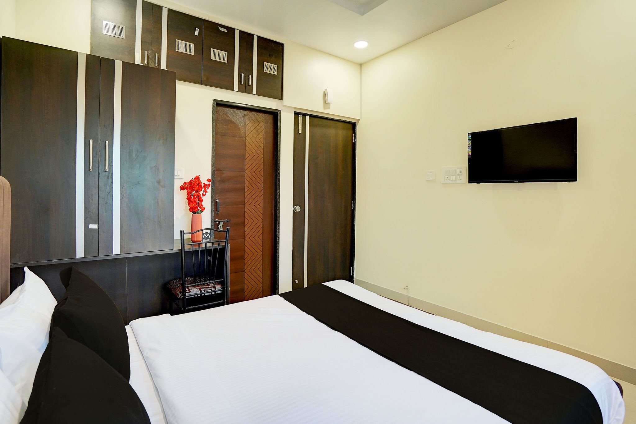 Super Hotel O Manish Nagar Classic 9