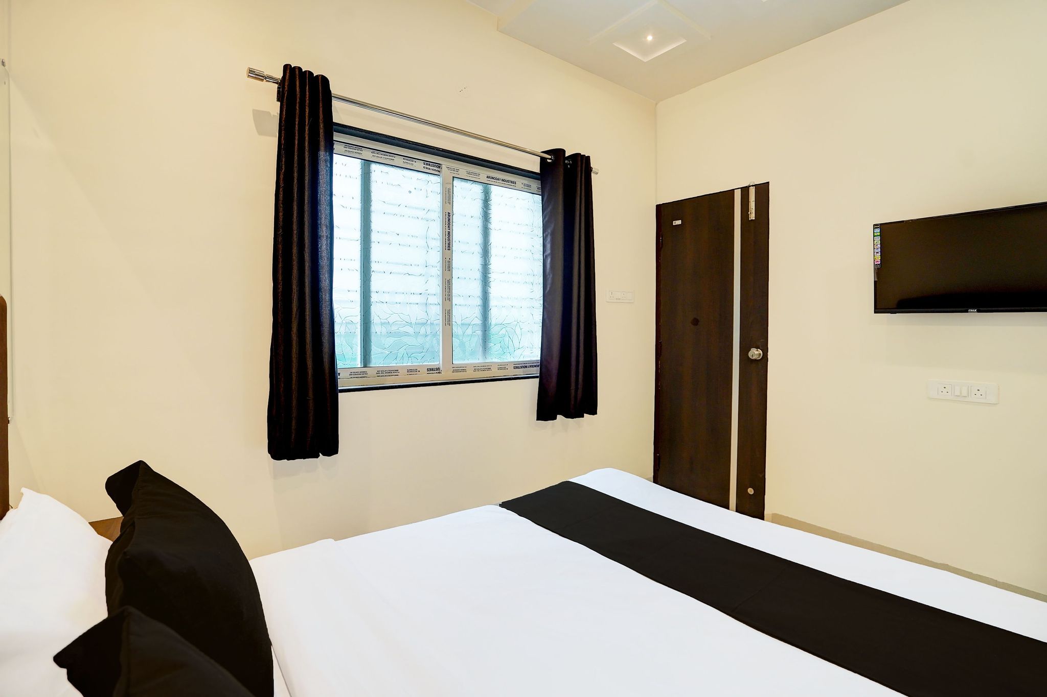 Super Hotel O Manish Nagar Classic 13