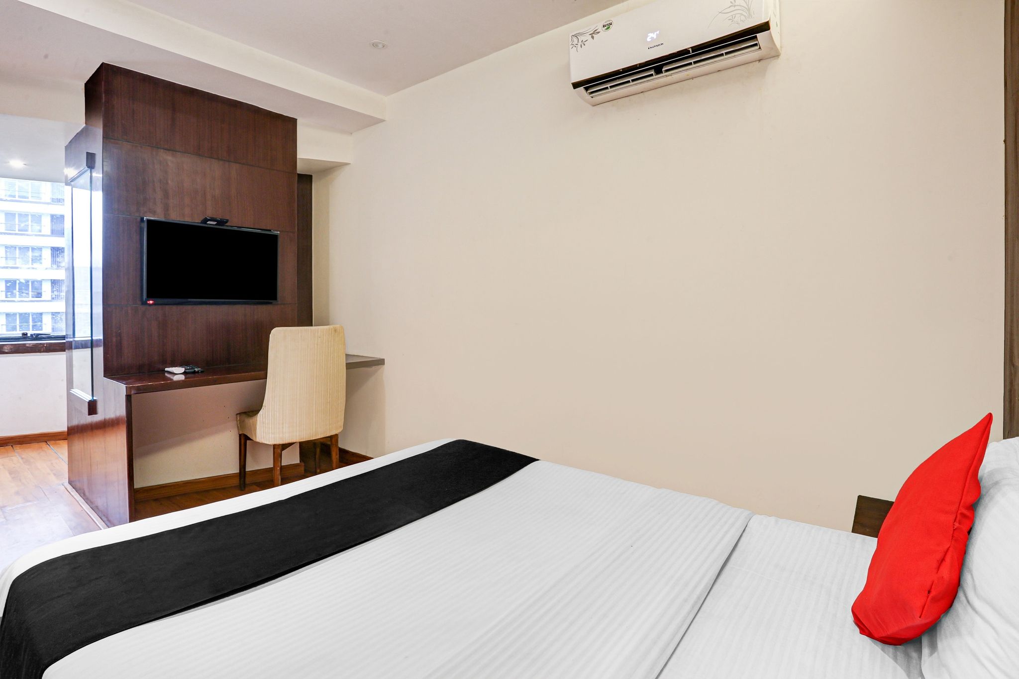 Super Collection O Andheri Near Western Express Highway