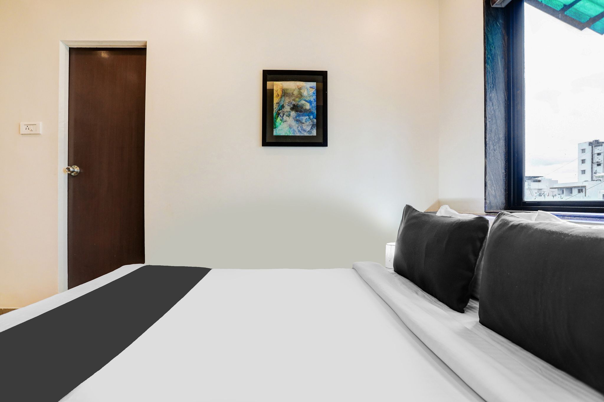 Townhouse Oak Ramdaspeth Downtown Classic 12