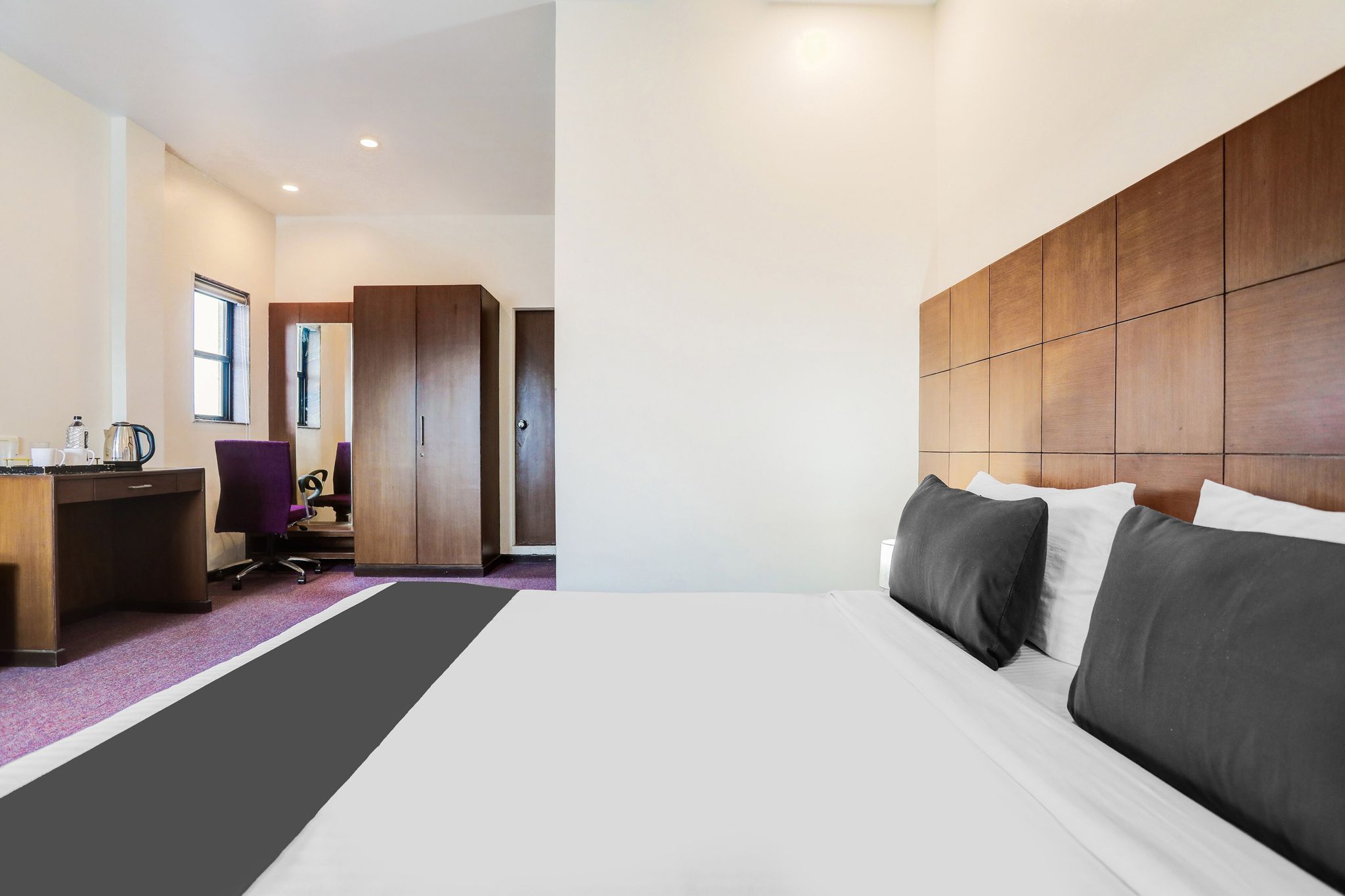 Townhouse Oak Ramdaspeth Downtown Classic 7