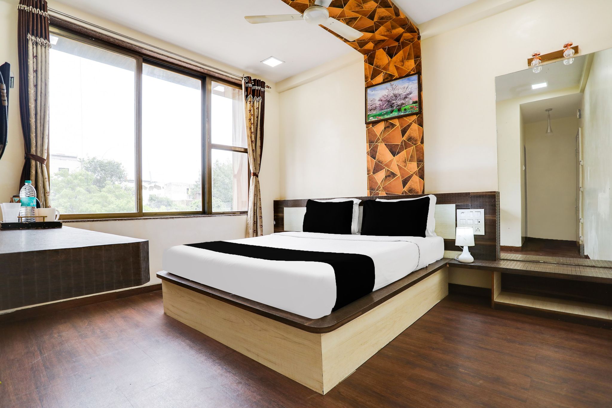 Hotel O Palkhi Road Near Sai Baba Temple Formerly Netra Sai Classic 5