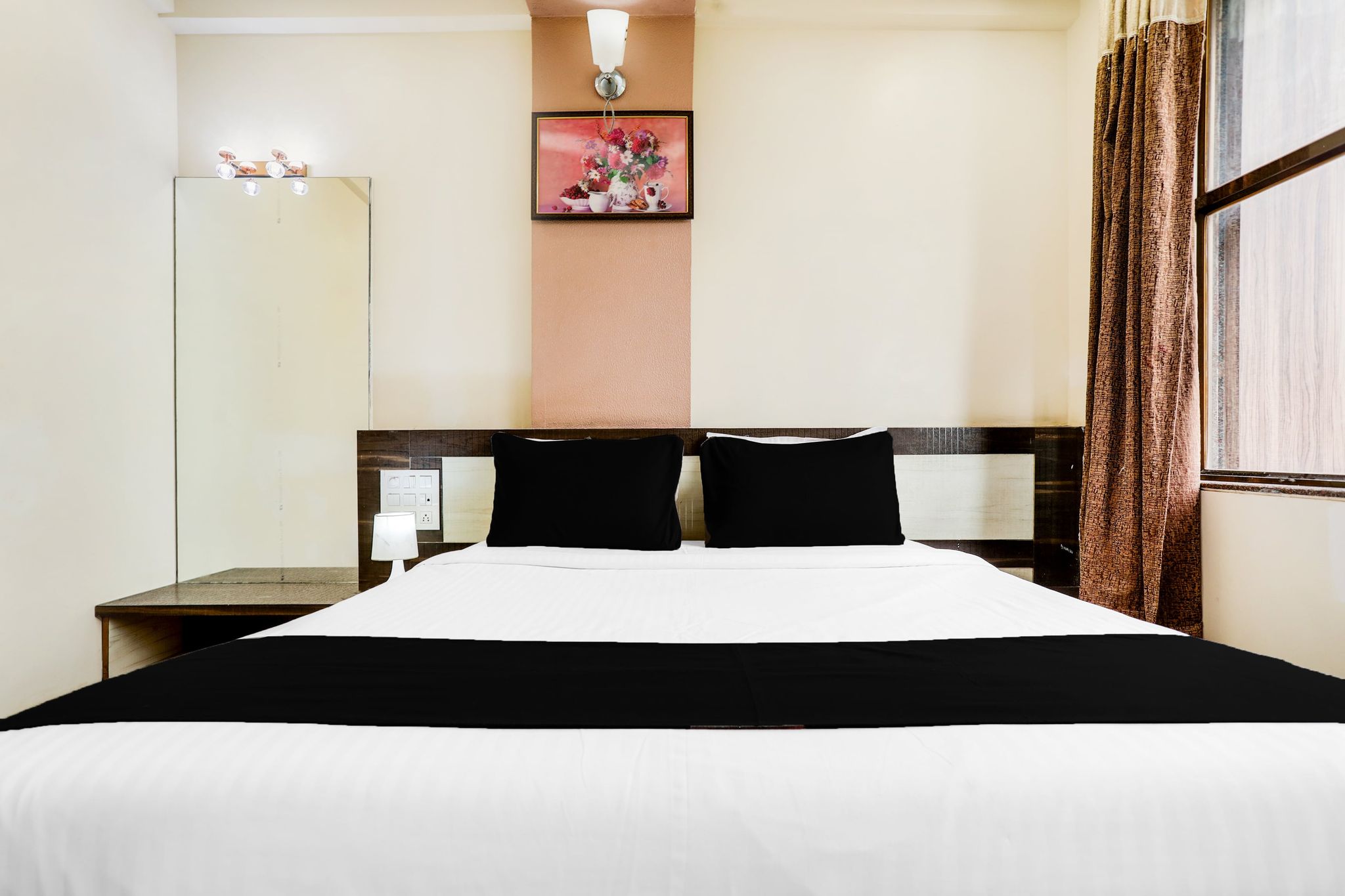 Hotel O Palkhi Road Near Sai Baba Temple Formerly Netra Sai Classic 7