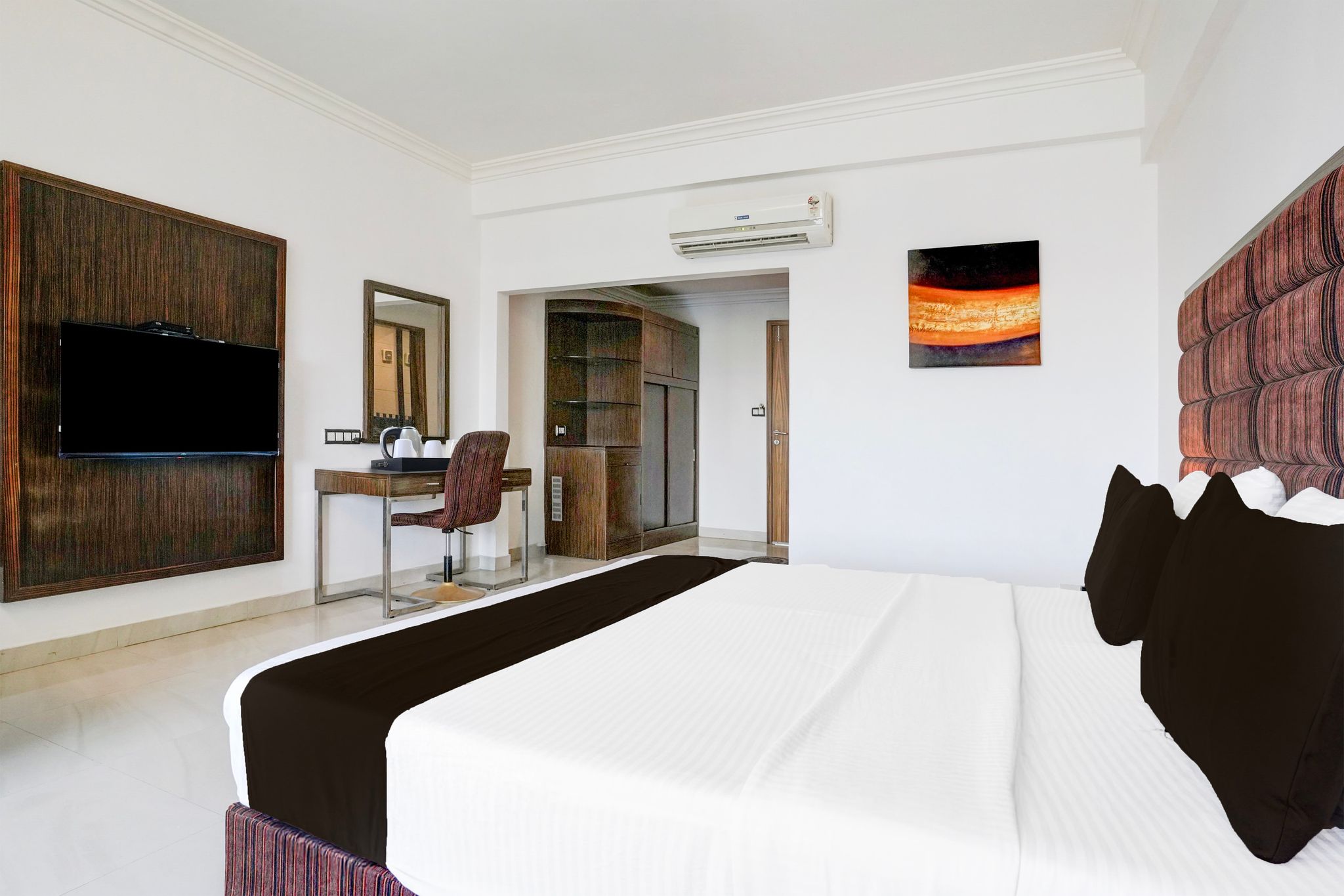 Townhouse Bharuch Near Railway Station Formerly Hotel Kohinoor Classic 4