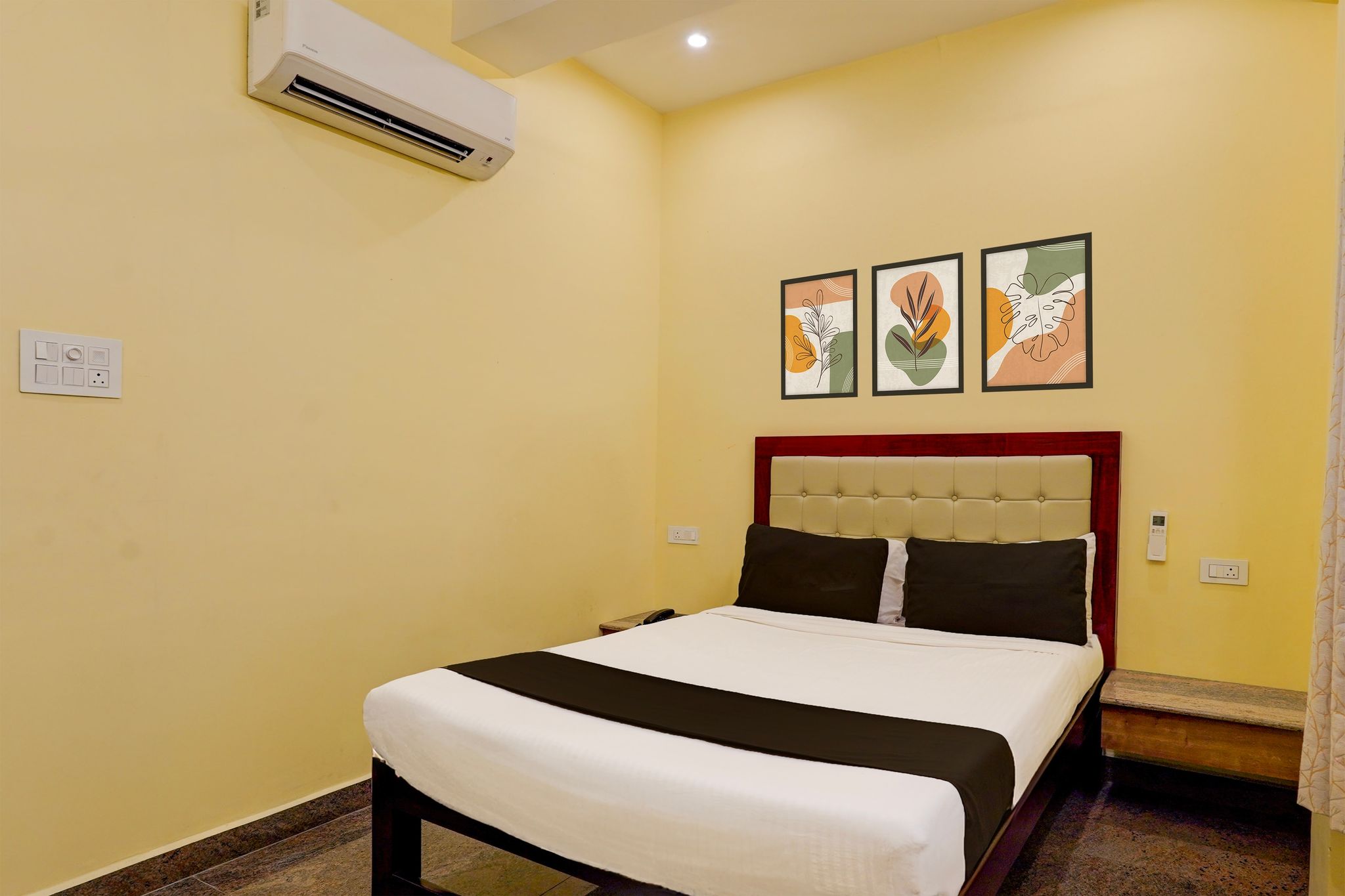 Super Townhouse White Town Rock Beach Formerly Prakasam Residency Classic 4