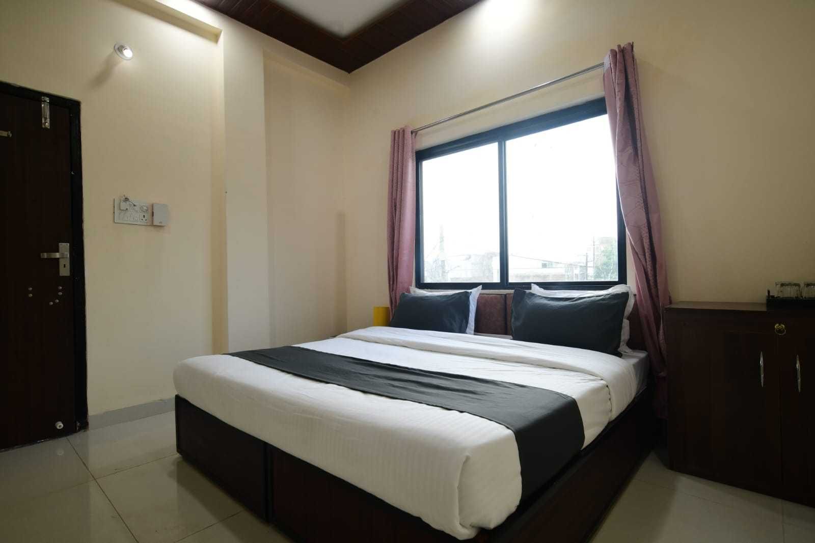 Hotel O Convention Centre Indore Formerly Madhur Shree Classic