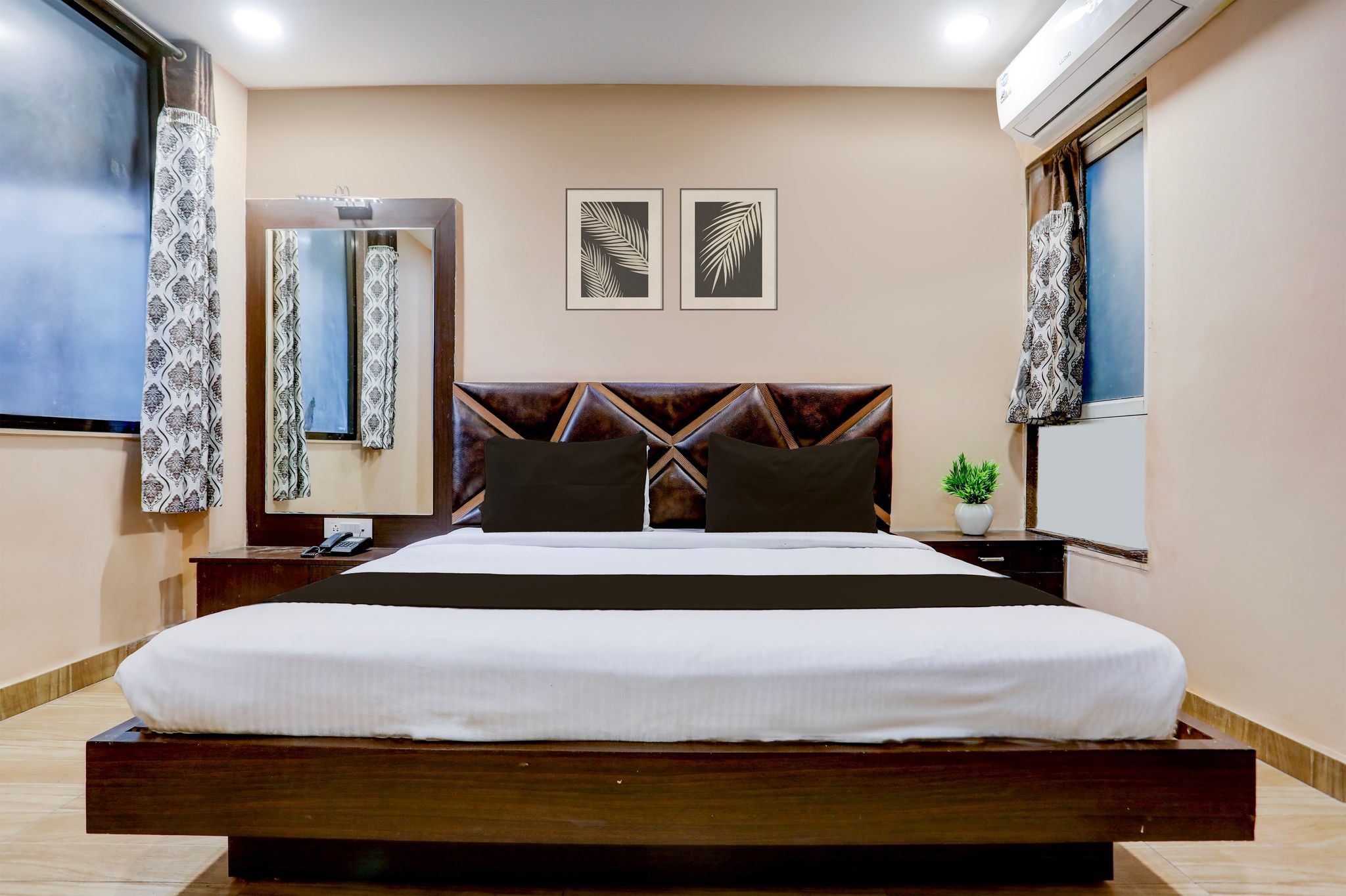 Super Collection O Kampoo Tiraha Road formerly Siddhi Vinayak Classic 5