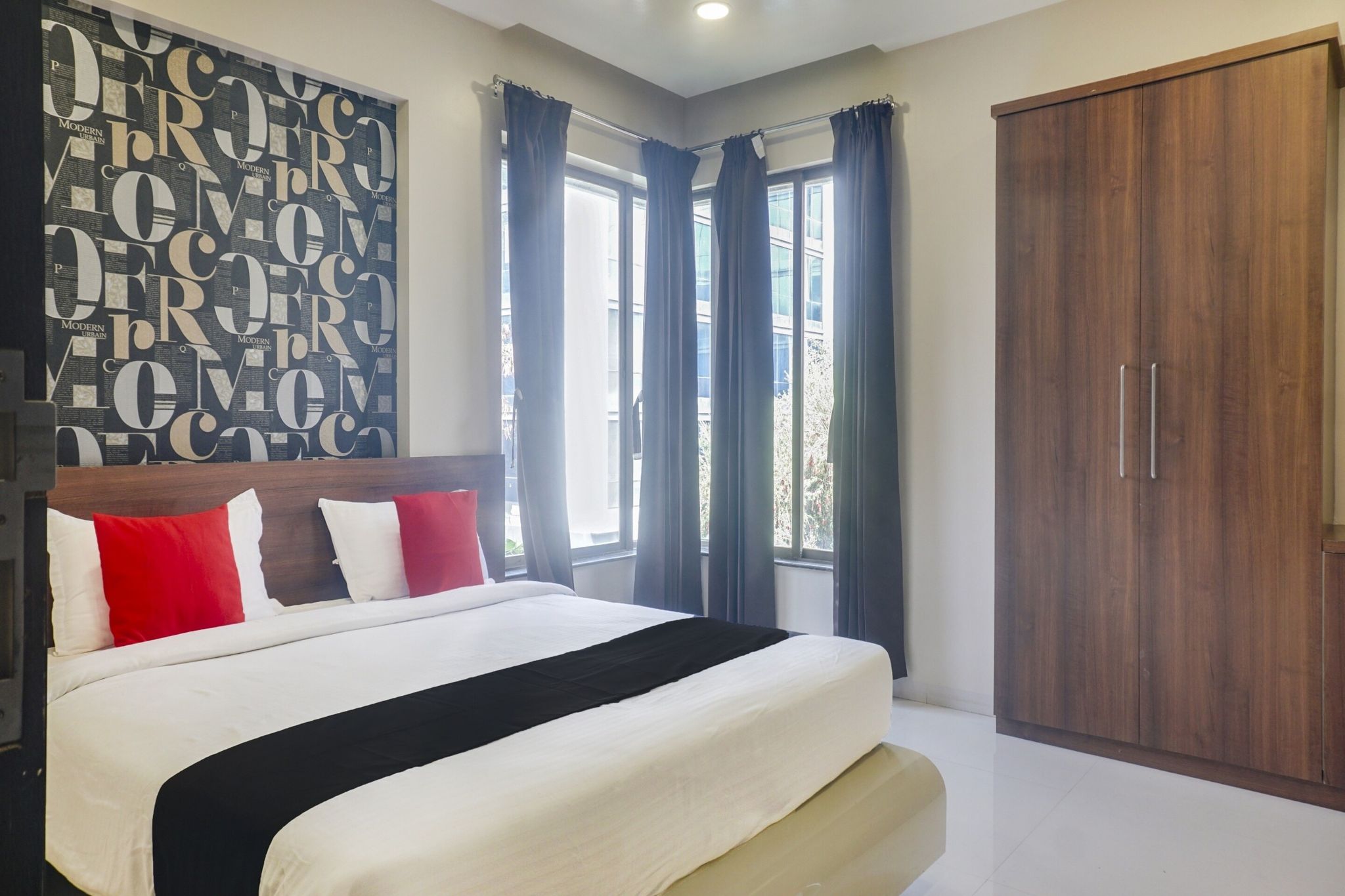 Super Townhouse Oak Viman Nagar formerly Kuber Inn Classic 6