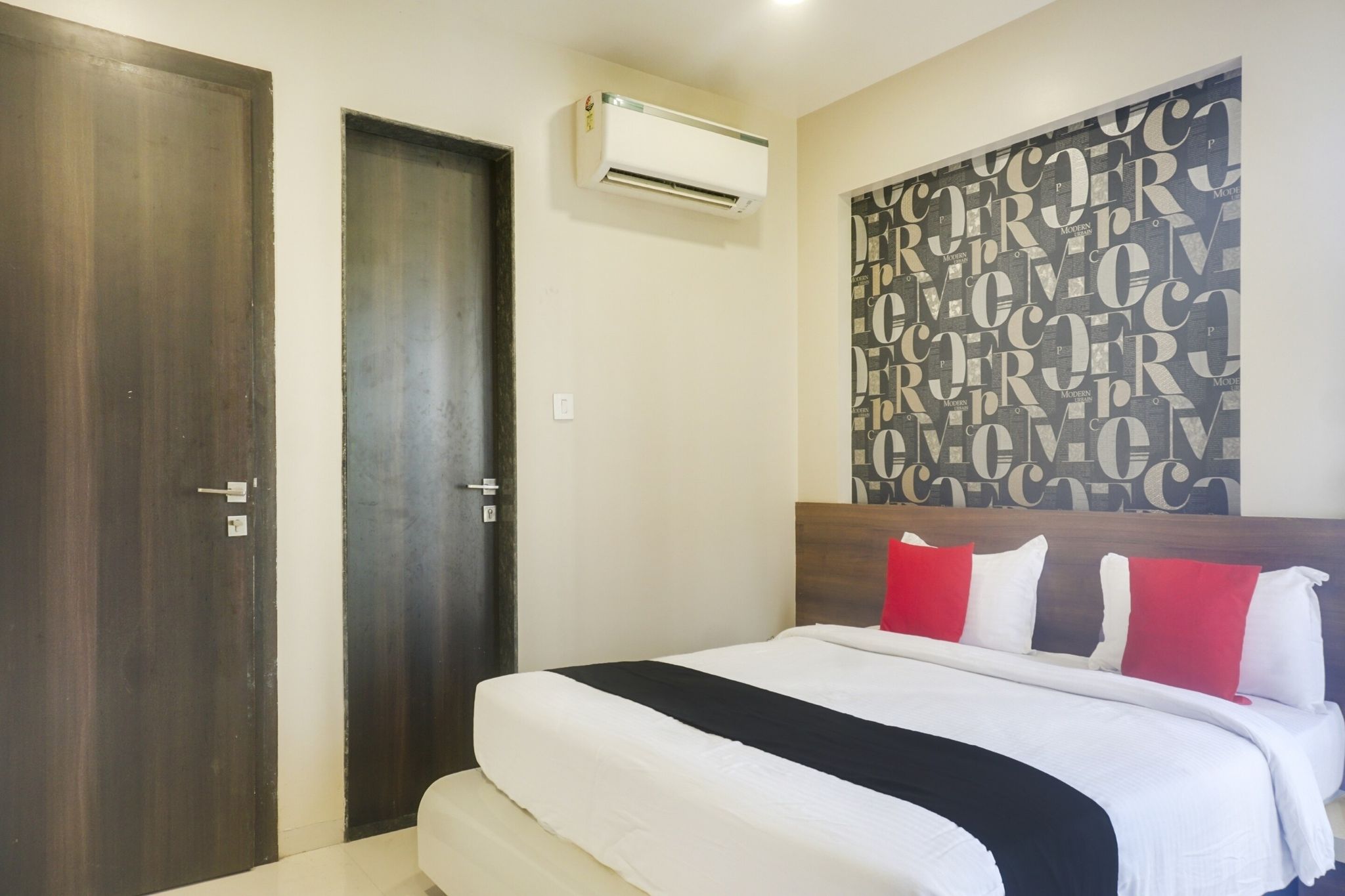 Super Townhouse Oak Viman Nagar formerly Kuber Inn Classic 11
