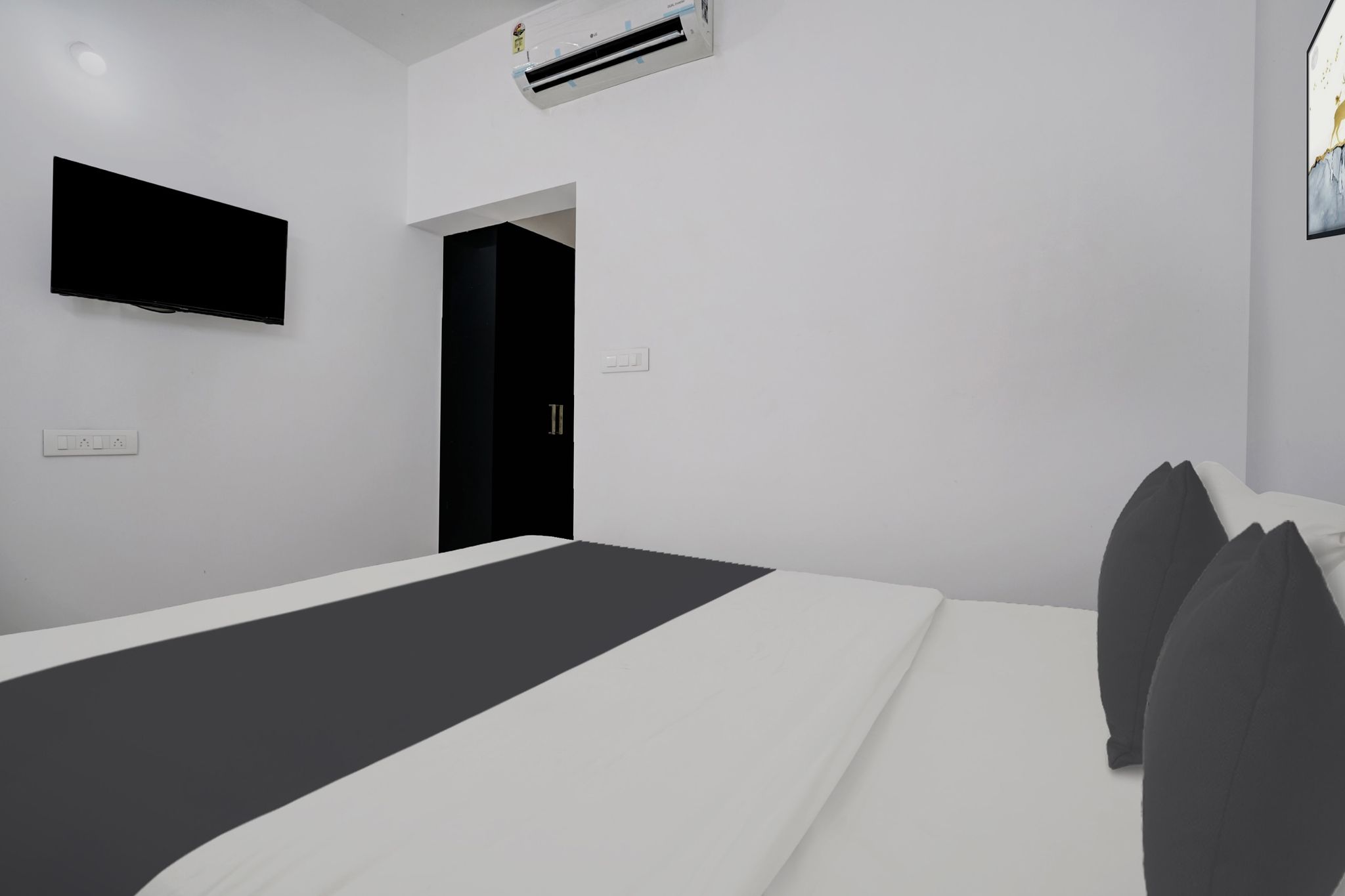 Hotel O EVA RESIDENCY Classic 8