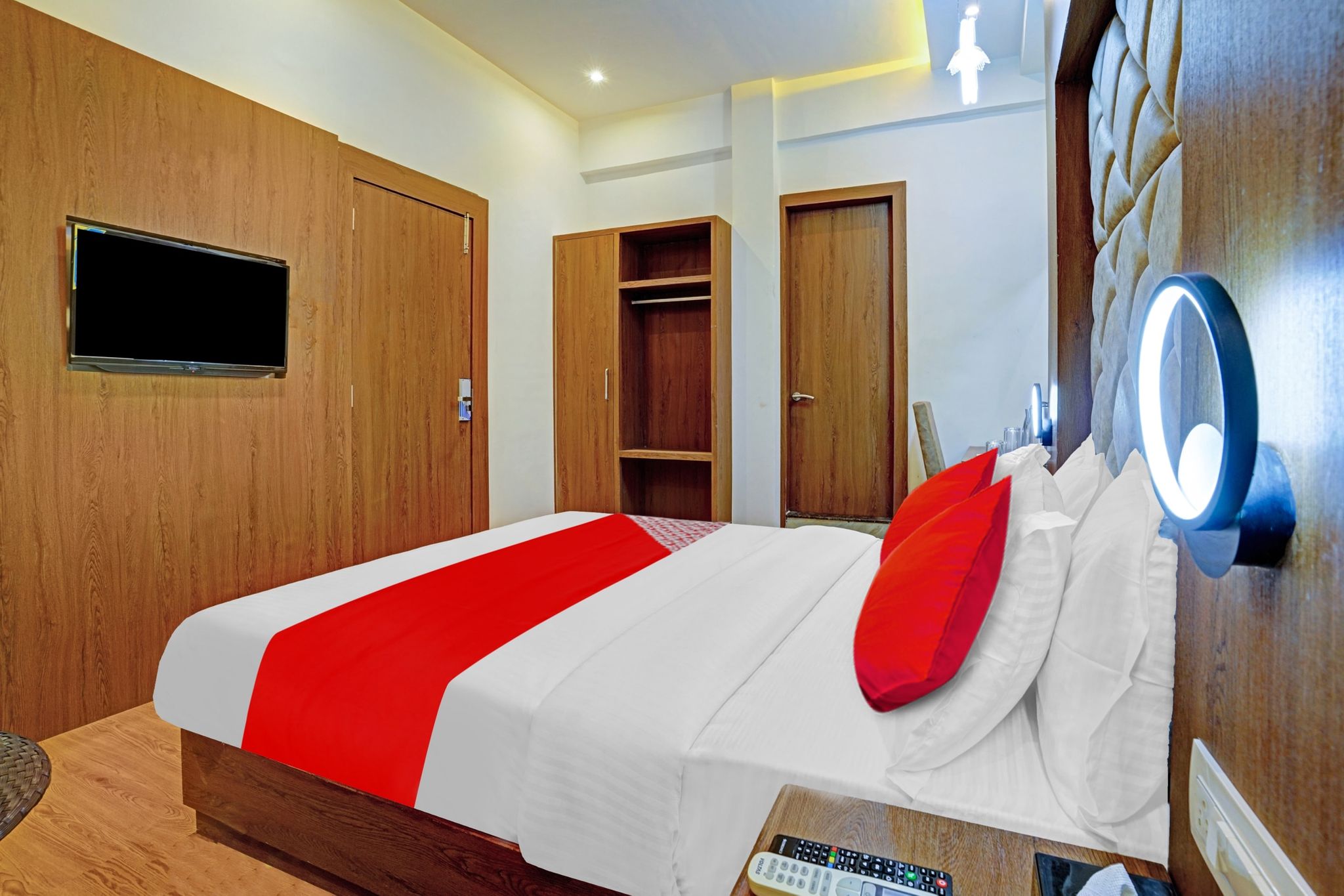 Super Hotel O Sunrise Suites Classic 9