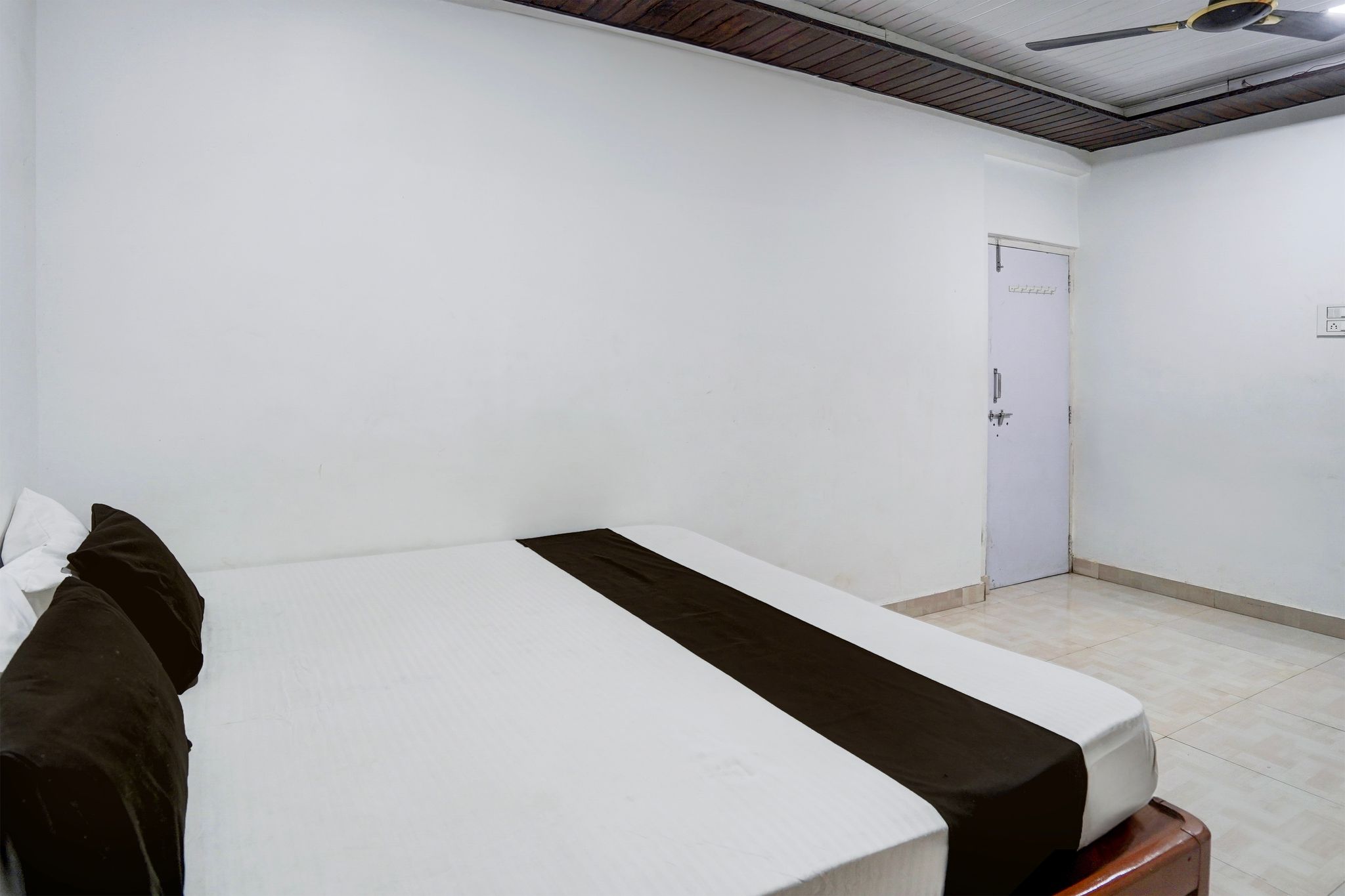 Hotel O Raj Resort Classic 10