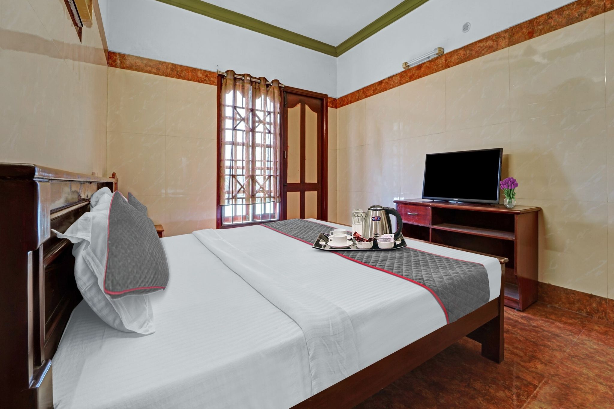 Hotel O Sasti Inn Classic 10