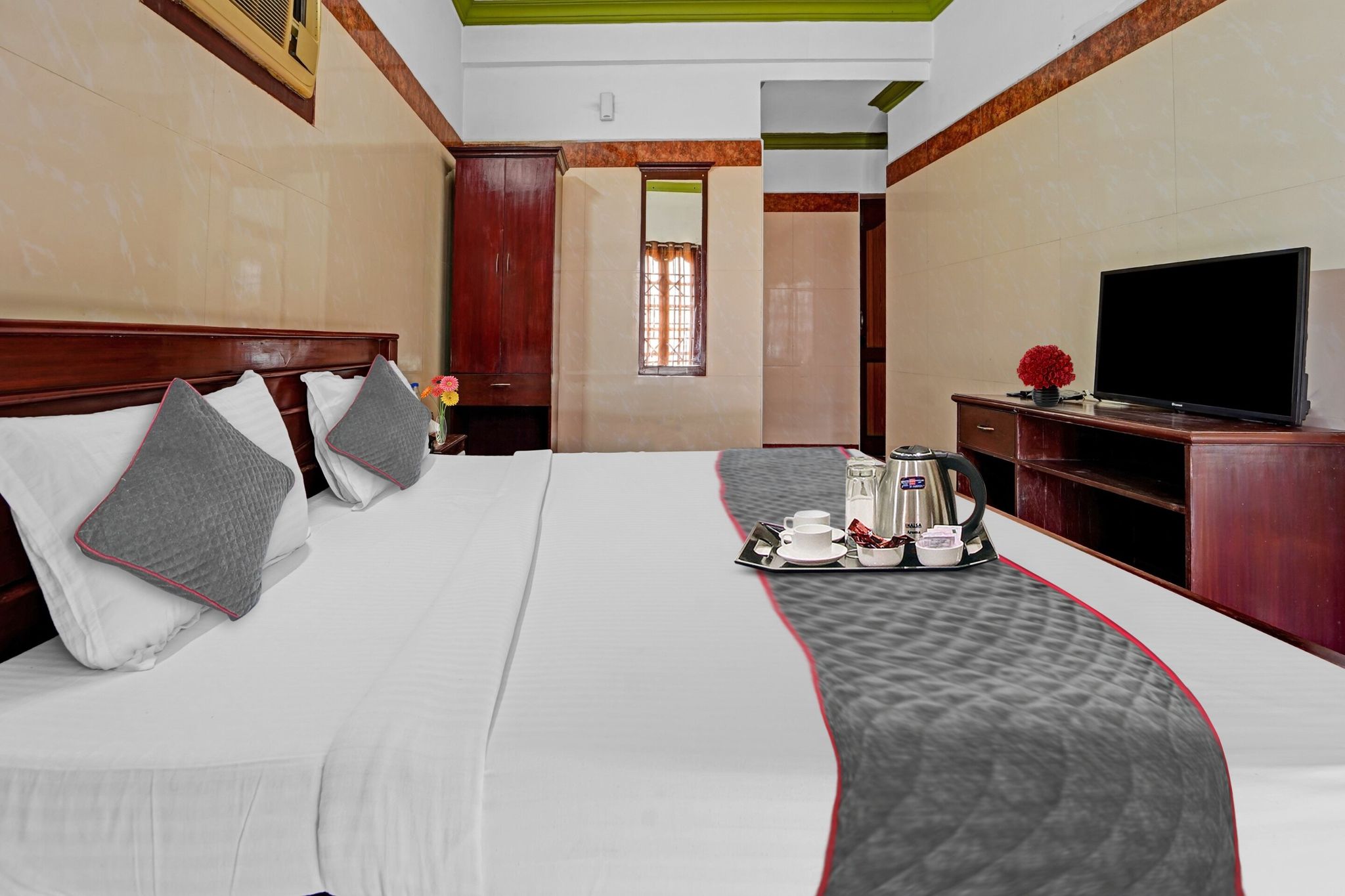 Hotel O Sasti Inn Classic 7