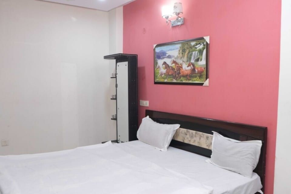 Hotel O Geetanjali Classic 4