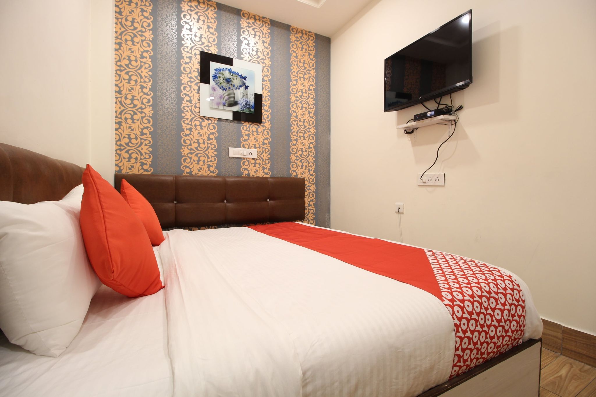 Collection O Vijay Palace Classic 18