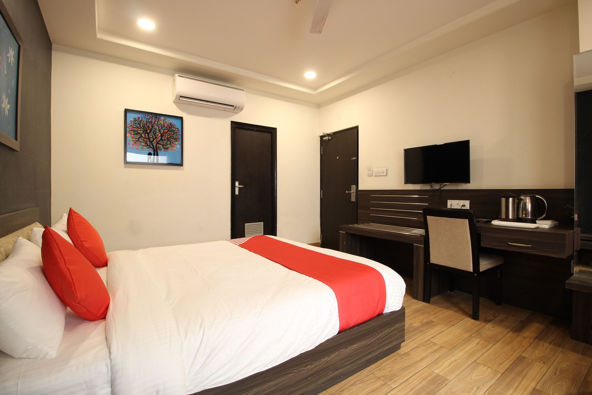 Collection O Vijay Palace Classic 5