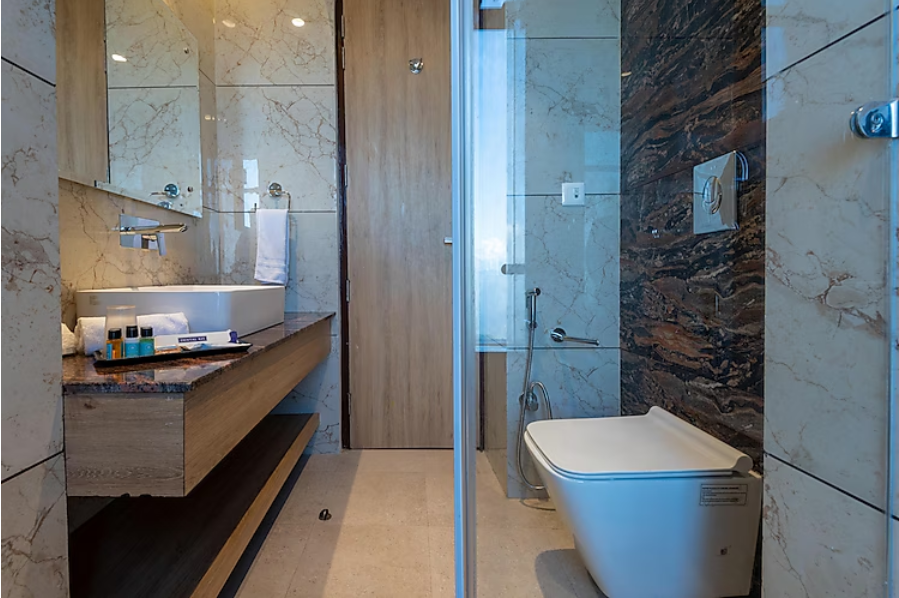 The Seasons Dalhousie - Best Valley View & Mountain View AC Hotel in Dalhousie Valley View Royal Executive Room 13