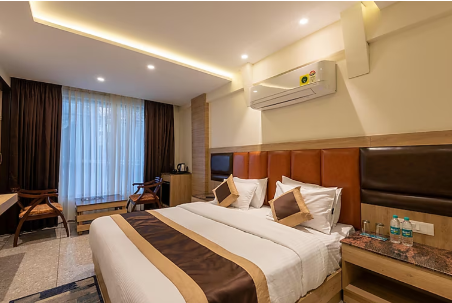 Royal Executive with Balcony View Room