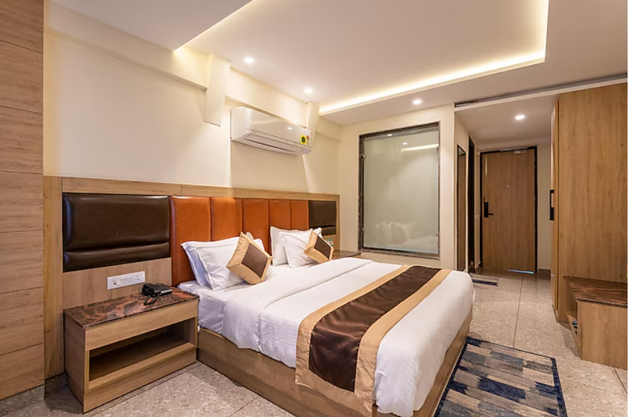 The Seasons Dalhousie - Best Valley View & Mountain View AC Hotel in Dalhousie Valley View Royal Executive Room 7