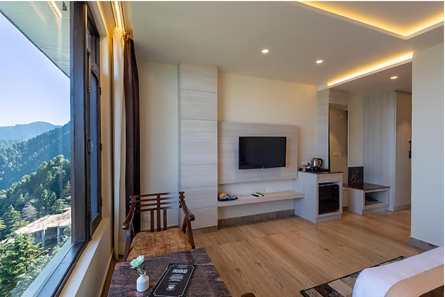 The Seasons Dalhousie - Best Valley View & Mountain View AC Hotel in Dalhousie Valley View Royal Executive Room 15