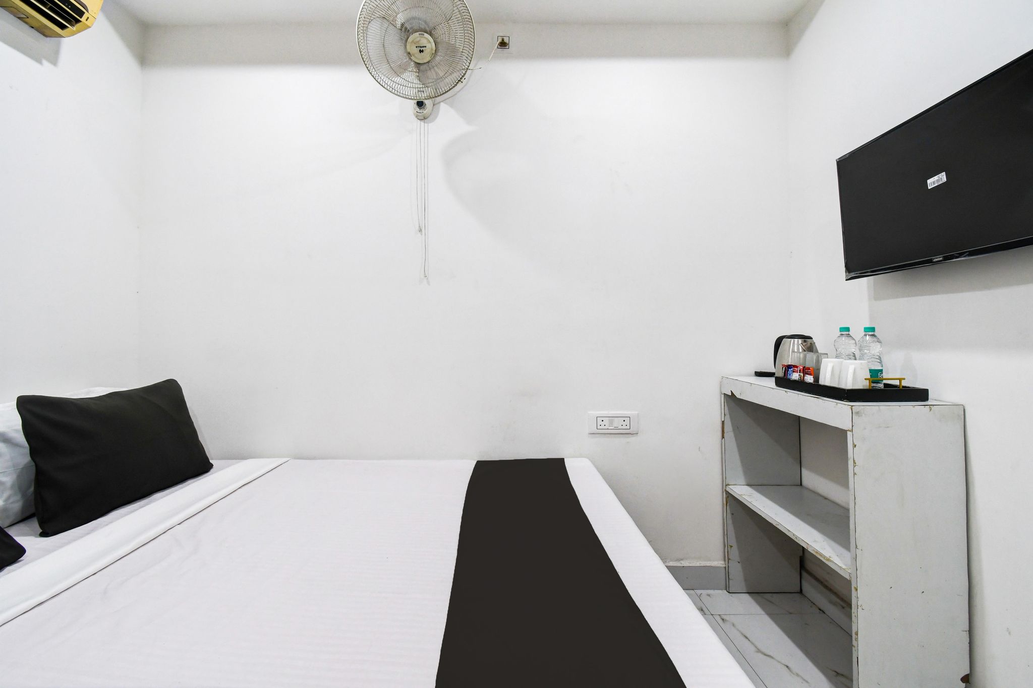 Hotel O Four Point Classic 8