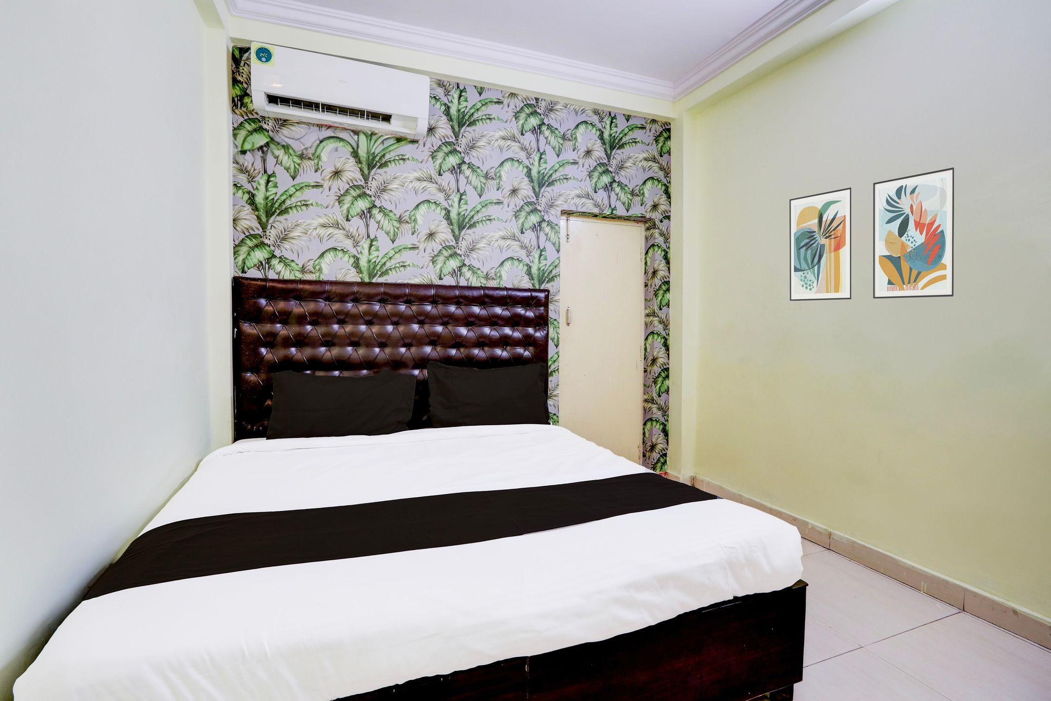 Collection O Irrum Manzil Metro Station Formerly Green Banjara Stay Classic 9