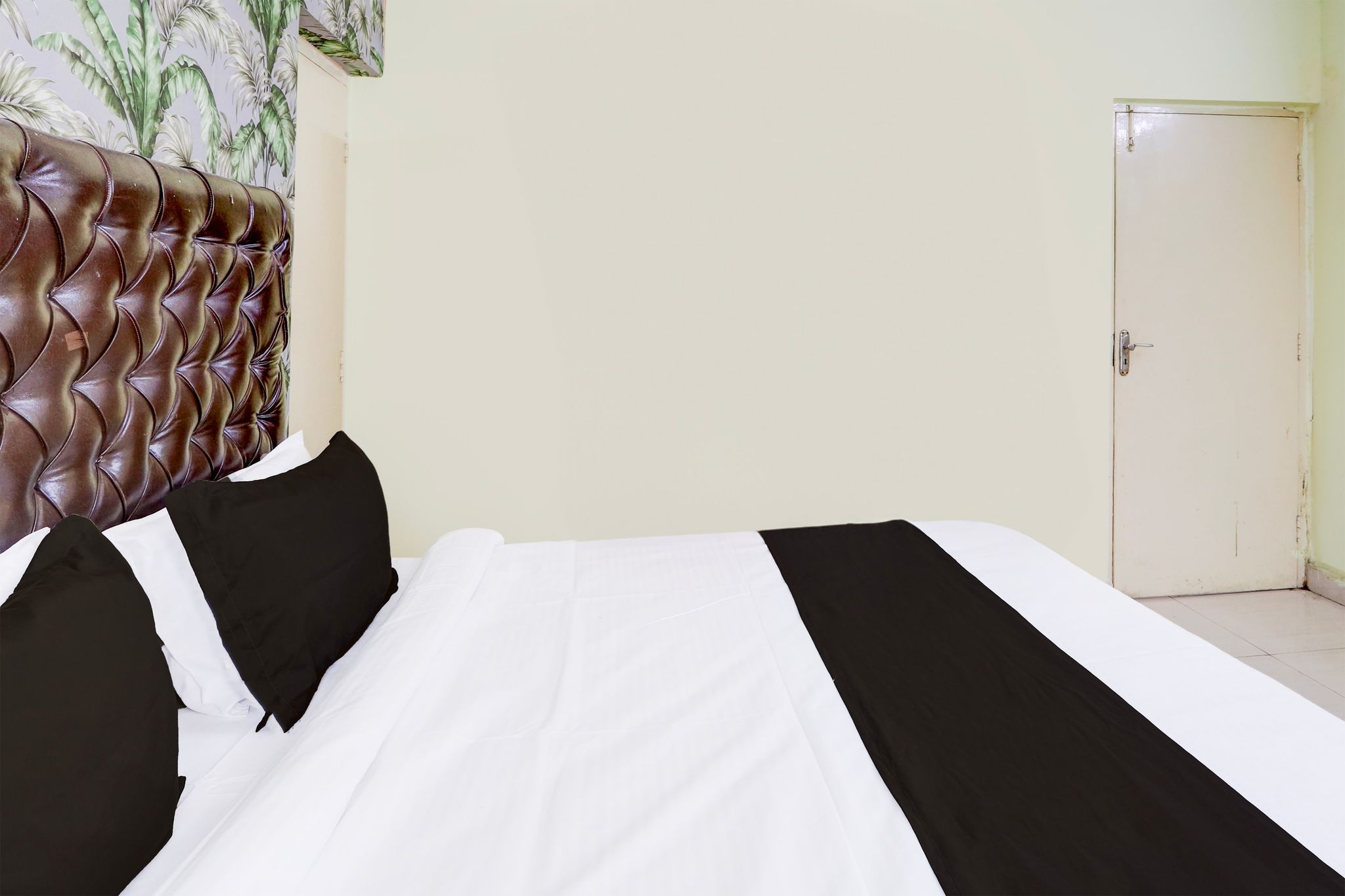 Collection O Irrum Manzil Metro Station Formerly Green Banjara Stay Classic 13