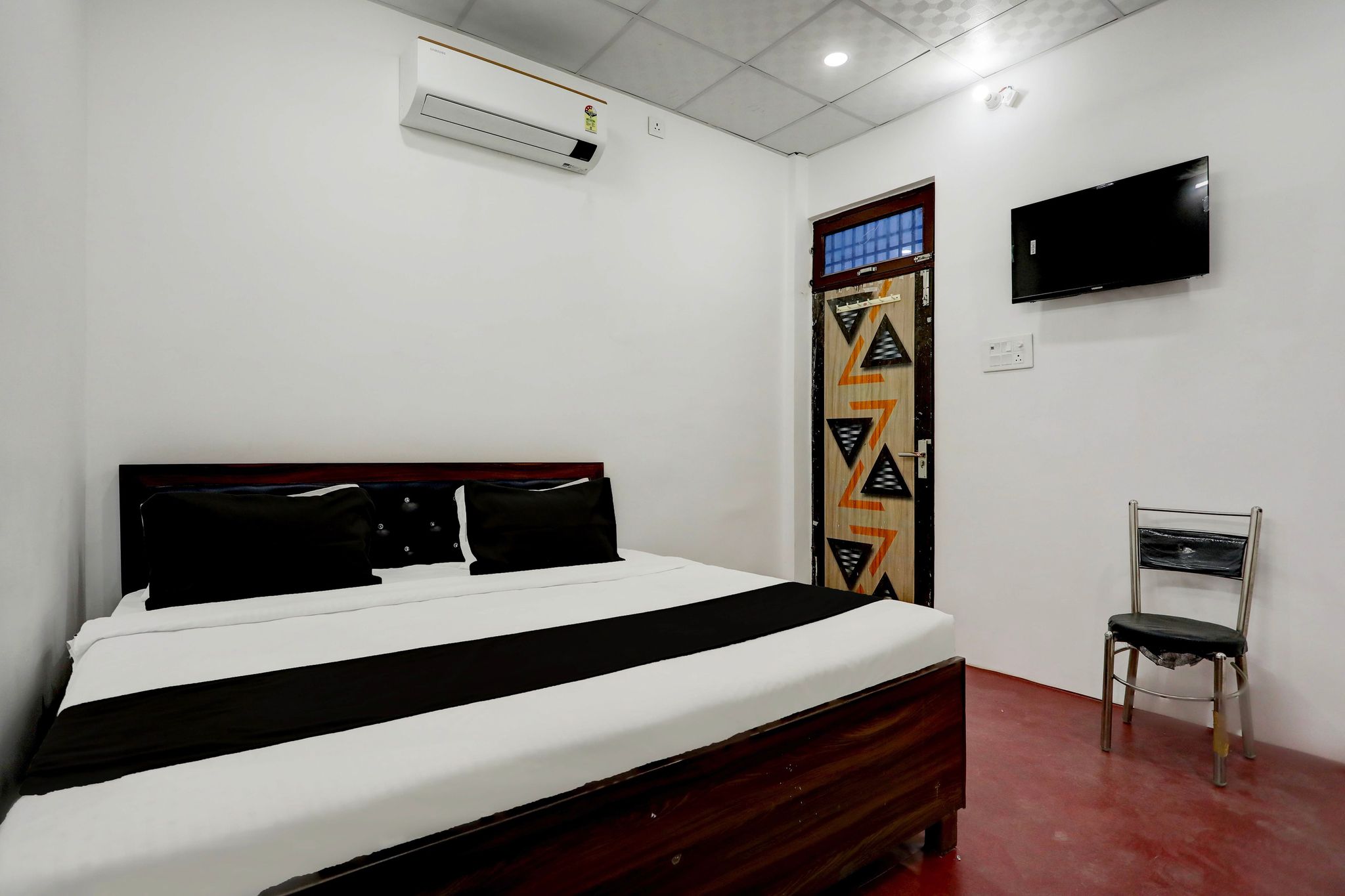 OYO 823935 Hotel Awadh Inn Classic