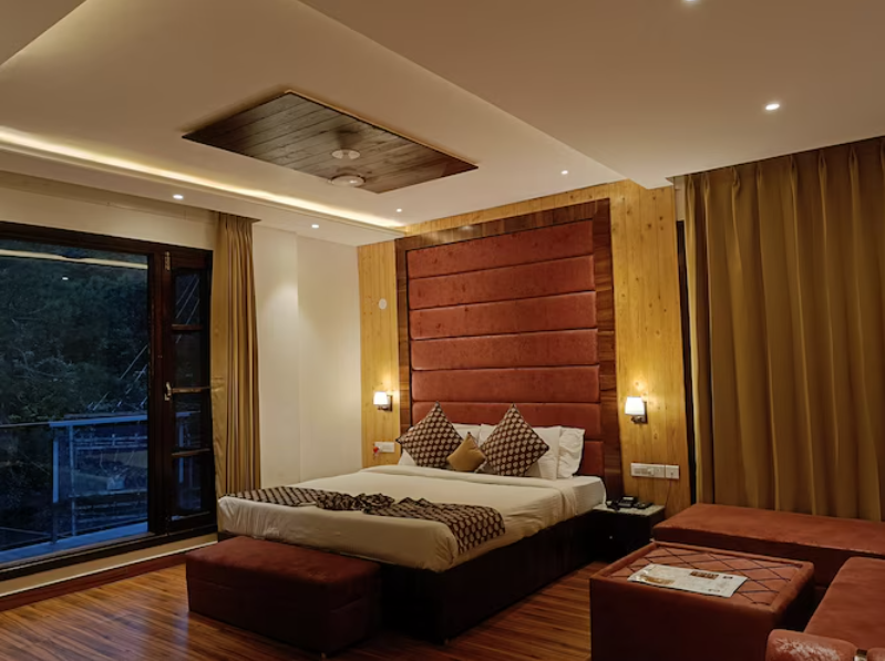 GREEN RETREAT HOTELS DELUXE ROOM WITH PRIVATE BALCONY 7