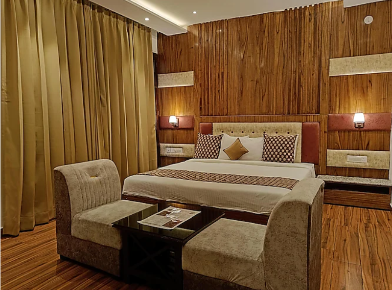 GREEN RETREAT HOTELS DELUXE ROOM WITH PRIVATE BALCONY 6