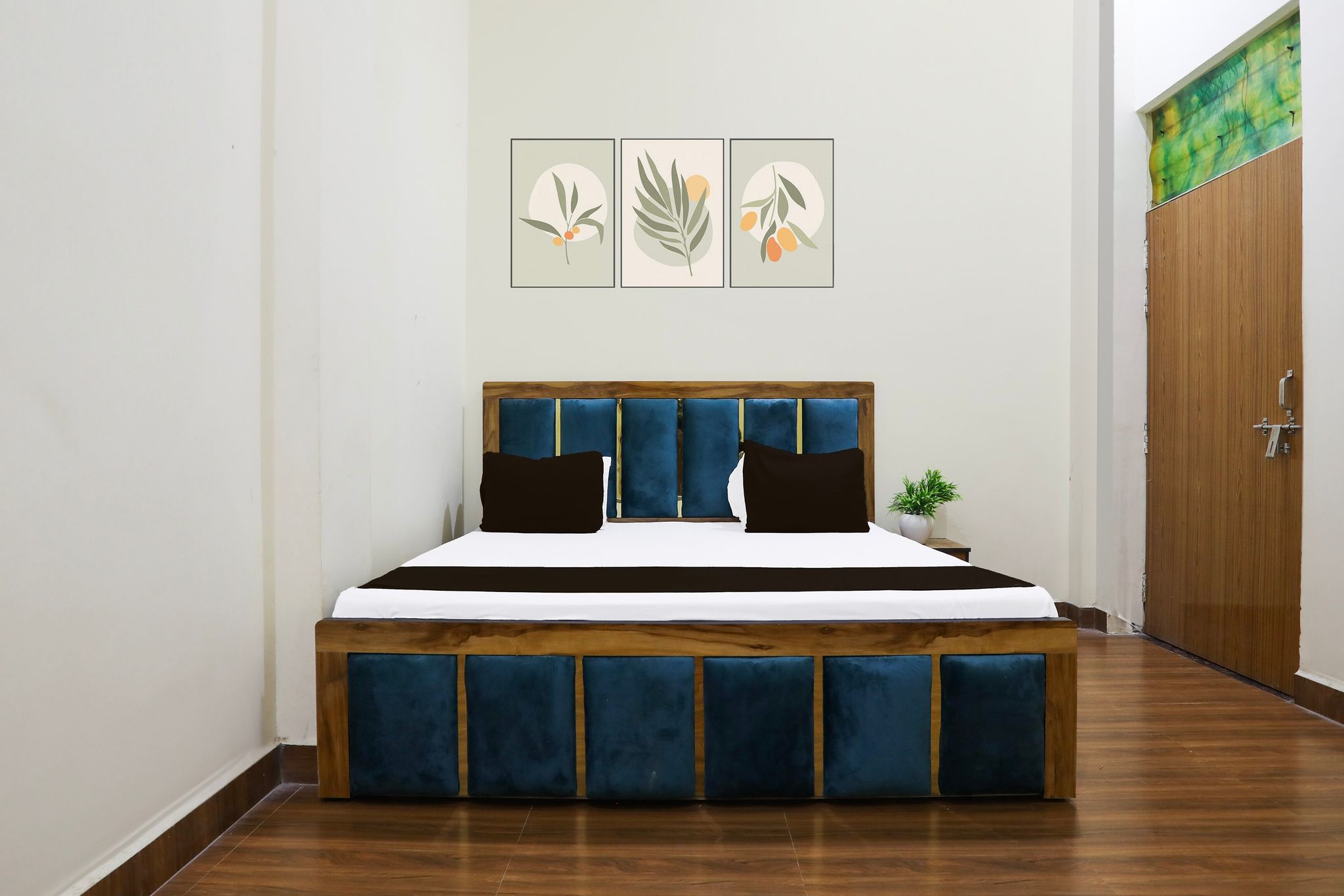 Hotel O SHREE MANDAP HOTEL Classic 6