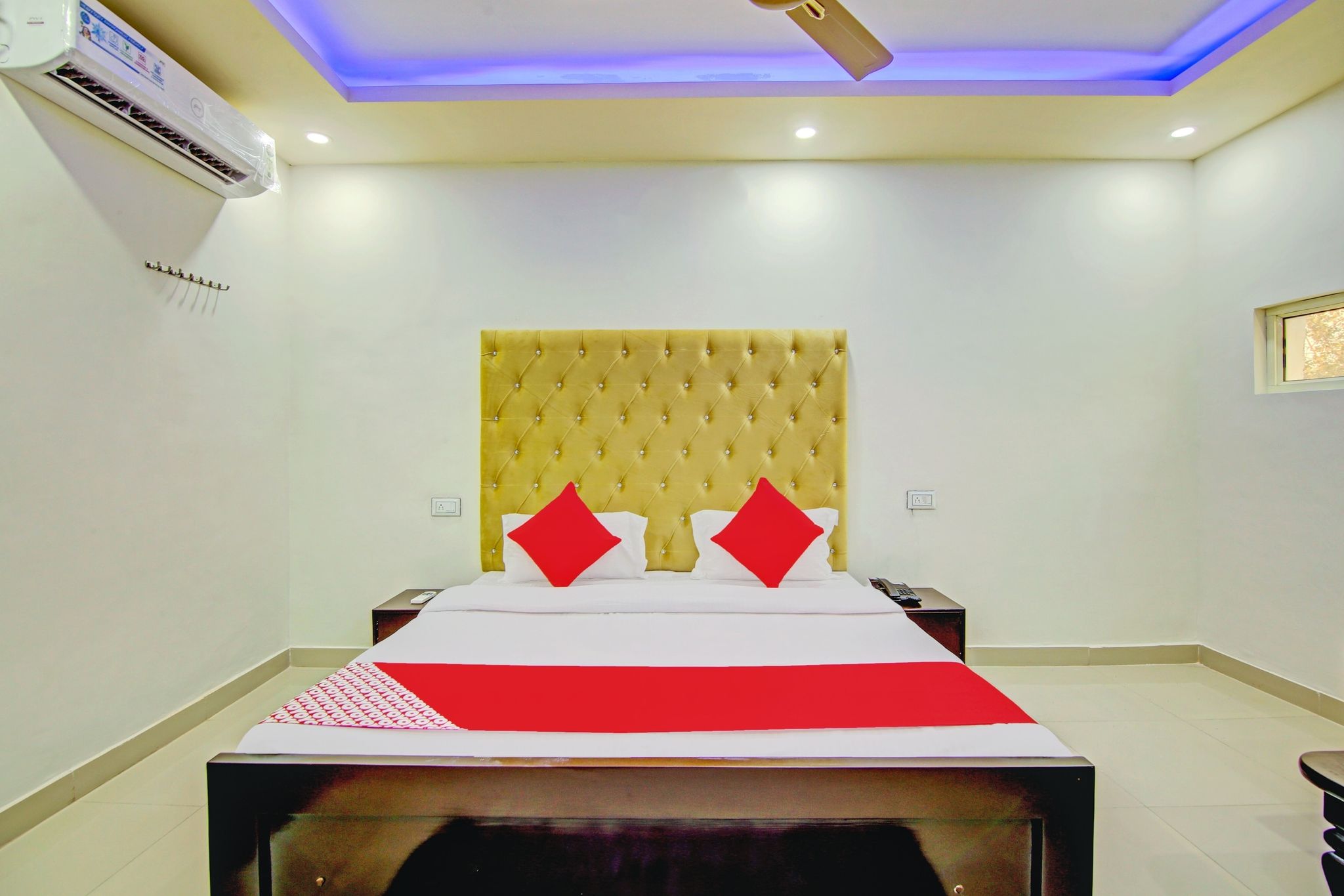 Hotel O by OYO Island Classic 11